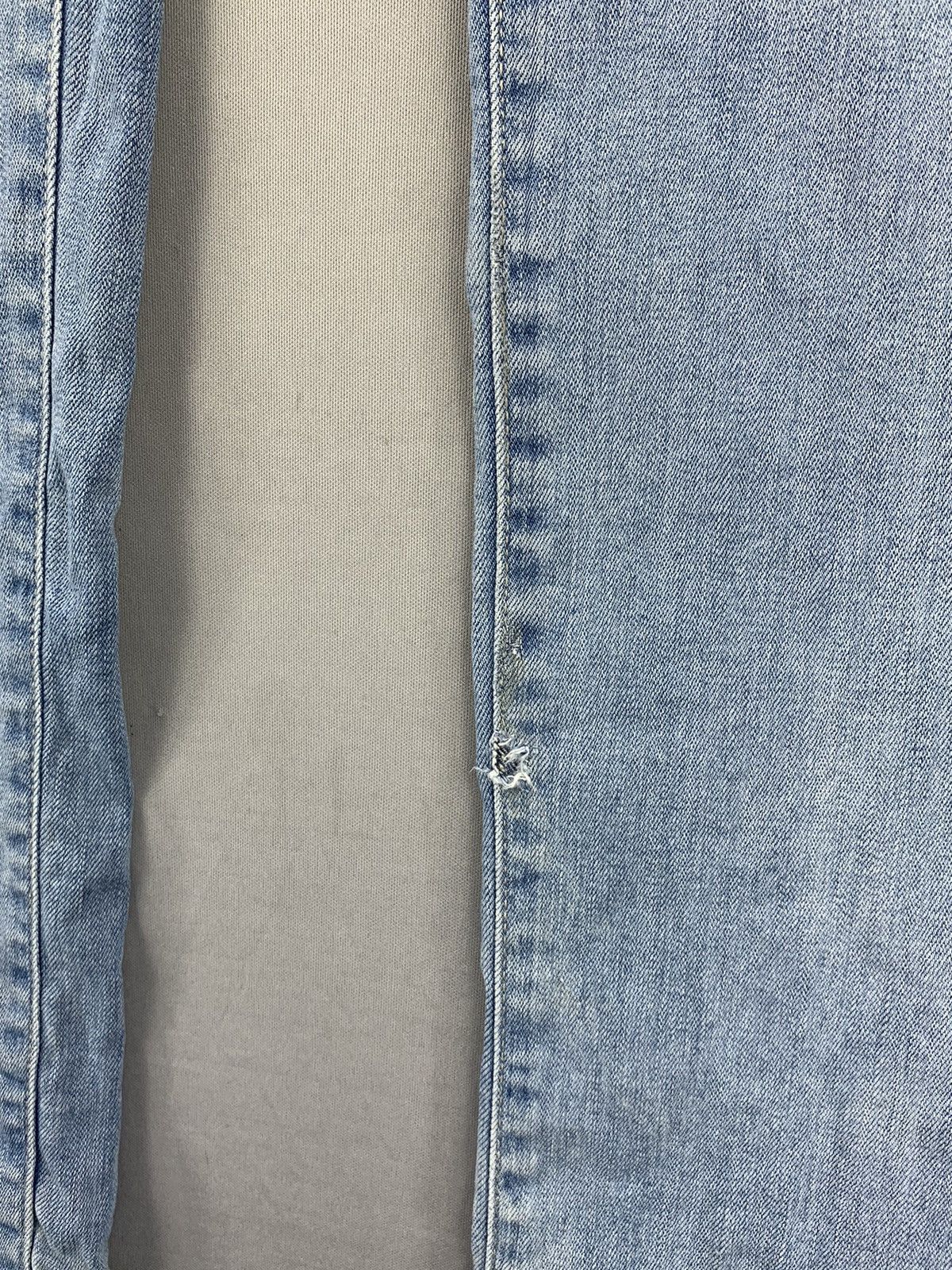 Japanese Brand C17 Distressed Light Wash Denim Jeans Pants Size US 31 - 7 Thumbnail