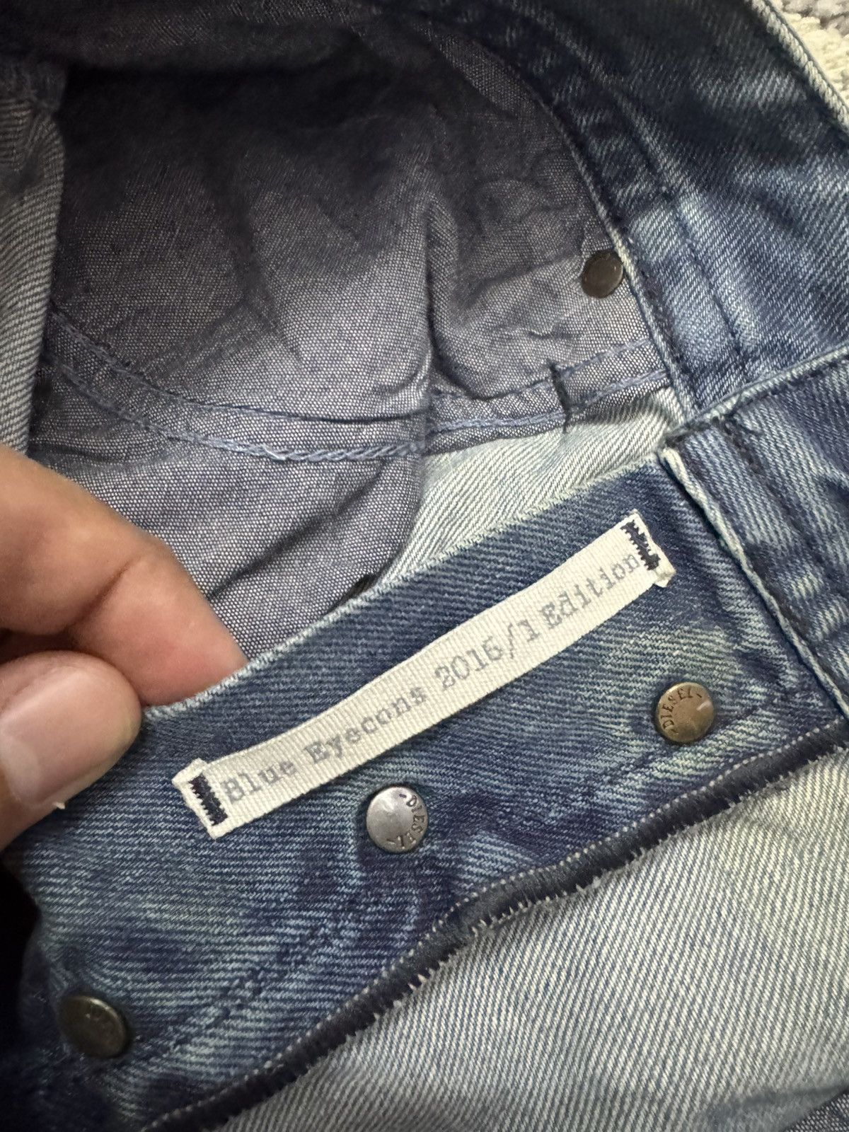 Diesel DIESEL INDUSTRIES BLUE EYECONS 2016 1 EDITION JEANS Size US 33 - 13 Thumbnail
