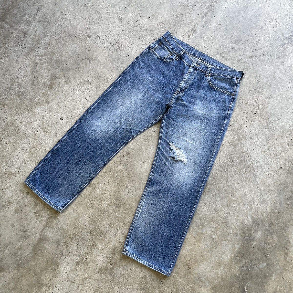 Japanese Brand Vintage Distressed Japanese Faded Jeans Pants Denim W34 Size US 34 / EU 50 - 2 Thumbnail