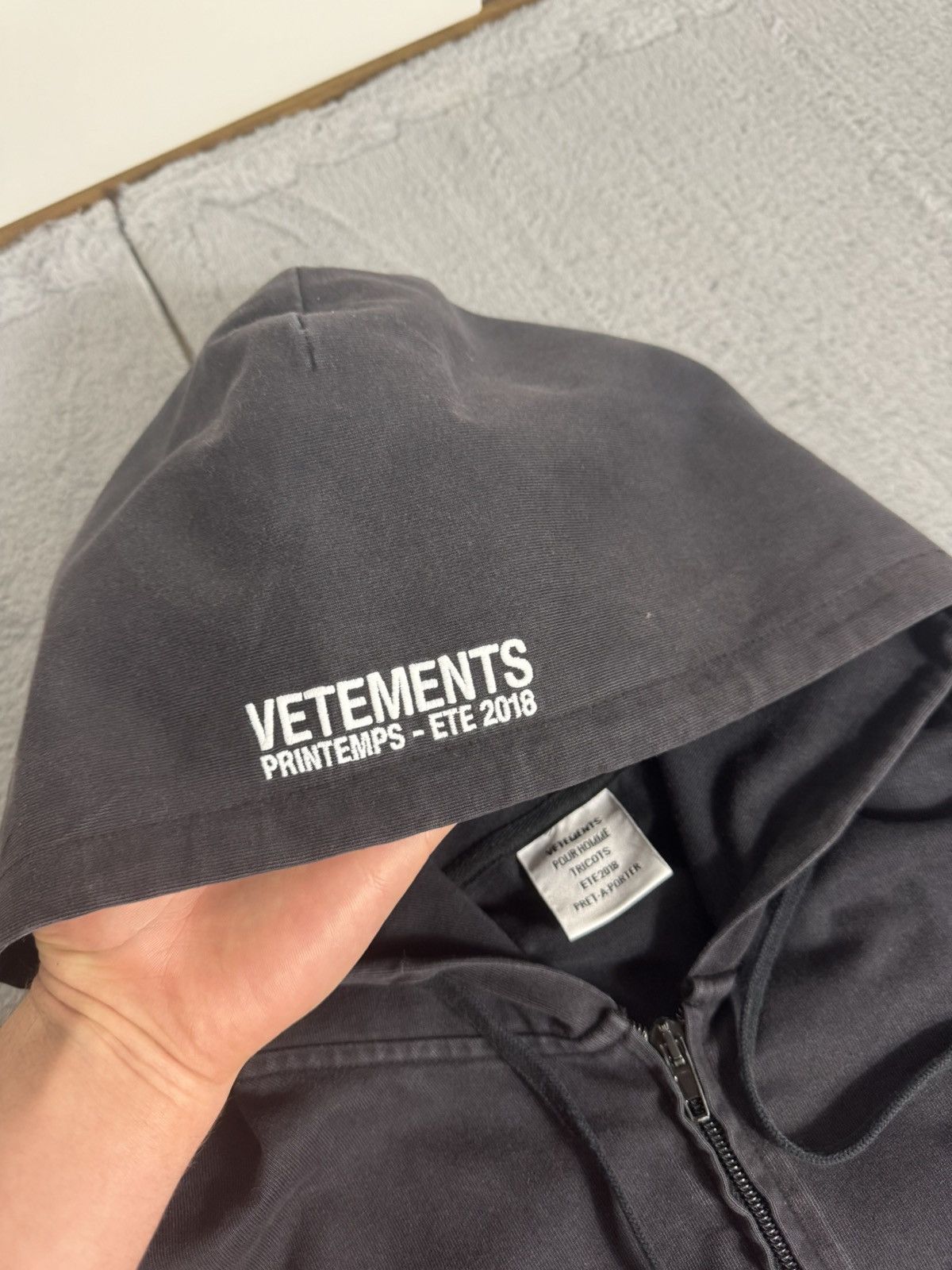 Vetements Vetements bro zip ss18 Size US S / EU 44-46 / 1 - 3 Thumbnail