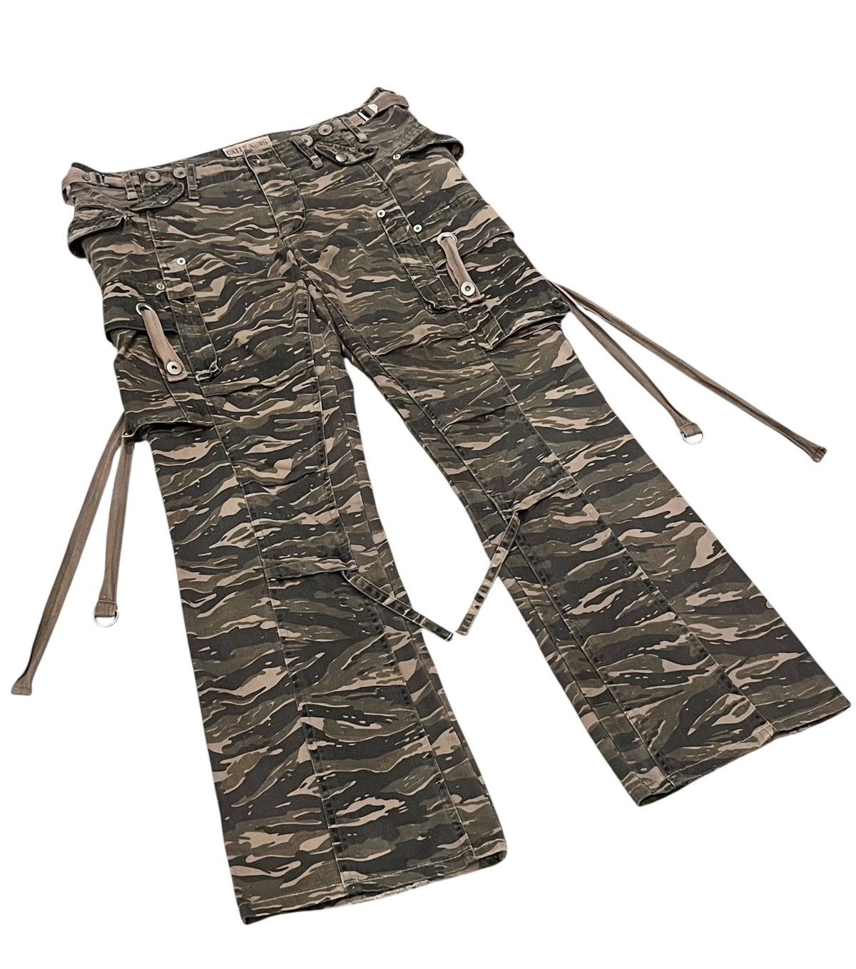 Japanese Brand Wtaps Style Tiger Camo Bondage Flare Cargo Pants W31 Rare Size US 31 - 4 Thumbnail