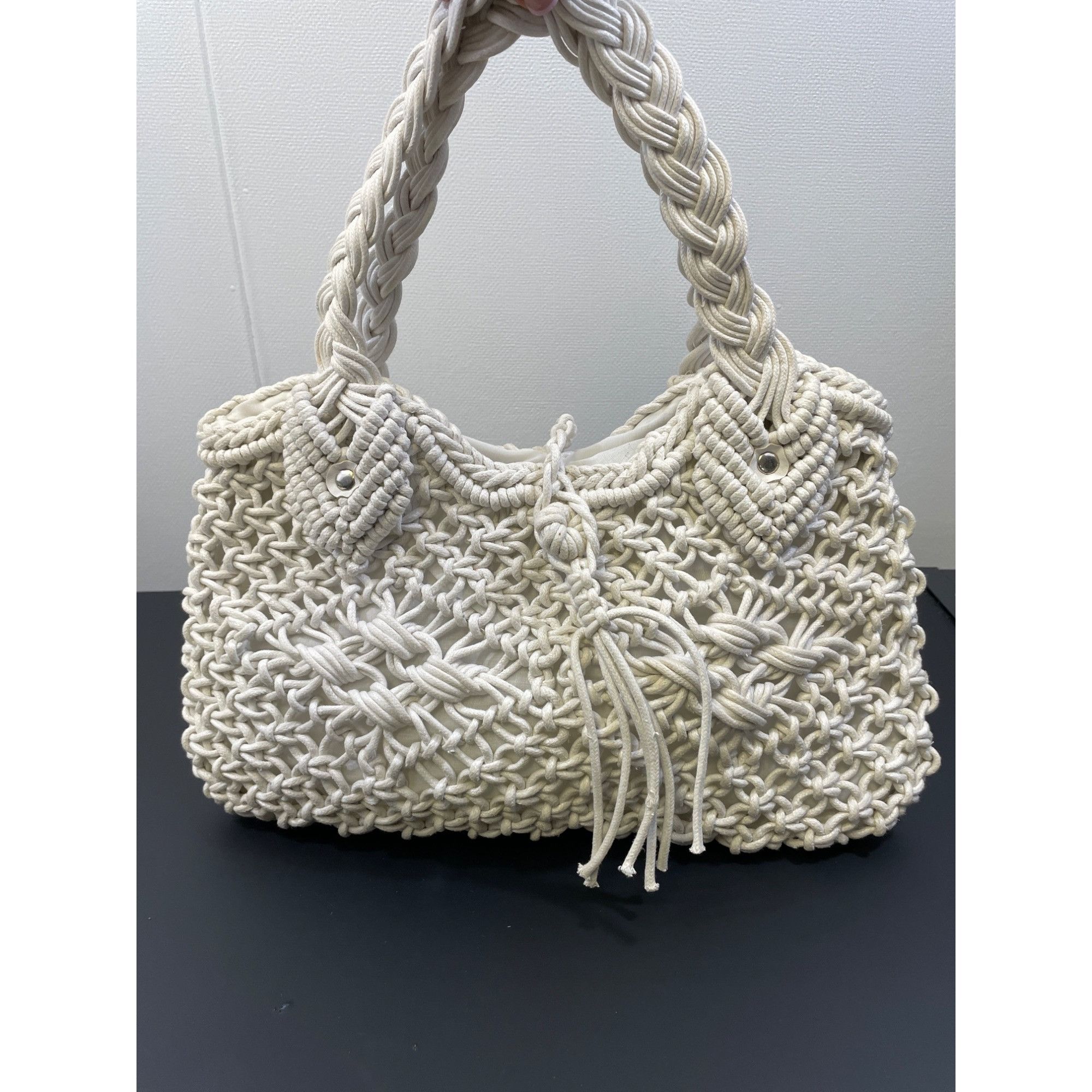 Other Women's Handmade Macrame/Crochet White Hand bag SKU 4278 Size ONE SIZE - 1 Thumbnail