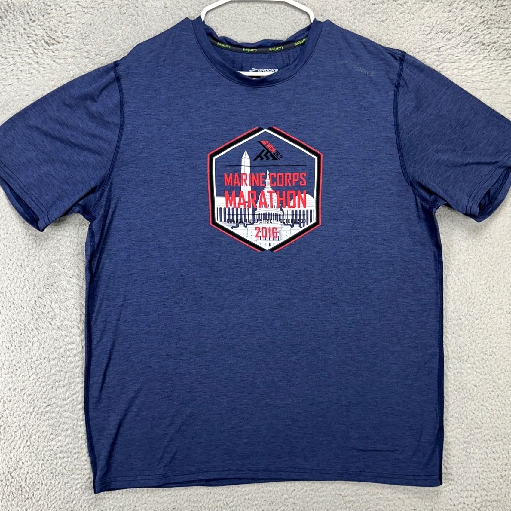 Brooks Brooks T-Shirt Mens 2XL Blue Short Sleeve Crewneck Marine Corps Marathon Graphic Print Breathable Navy/Blue Tee Mens Size US XXL / EU 58 / 5 - 3 Thumbnail