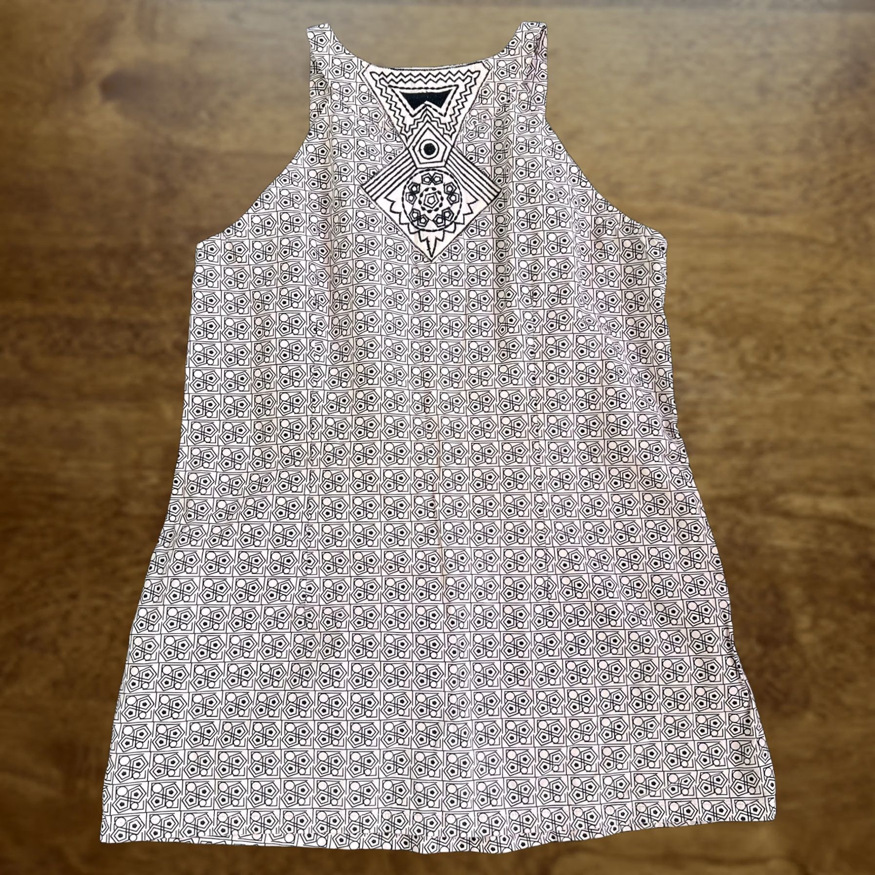 Pinko Remanika Tank Juniors S Pink Embroidered Halter Geometric Pattern Boho Sleeveless Shirt Top Size S / US 4 / IT 40 - 1 Thumbnail