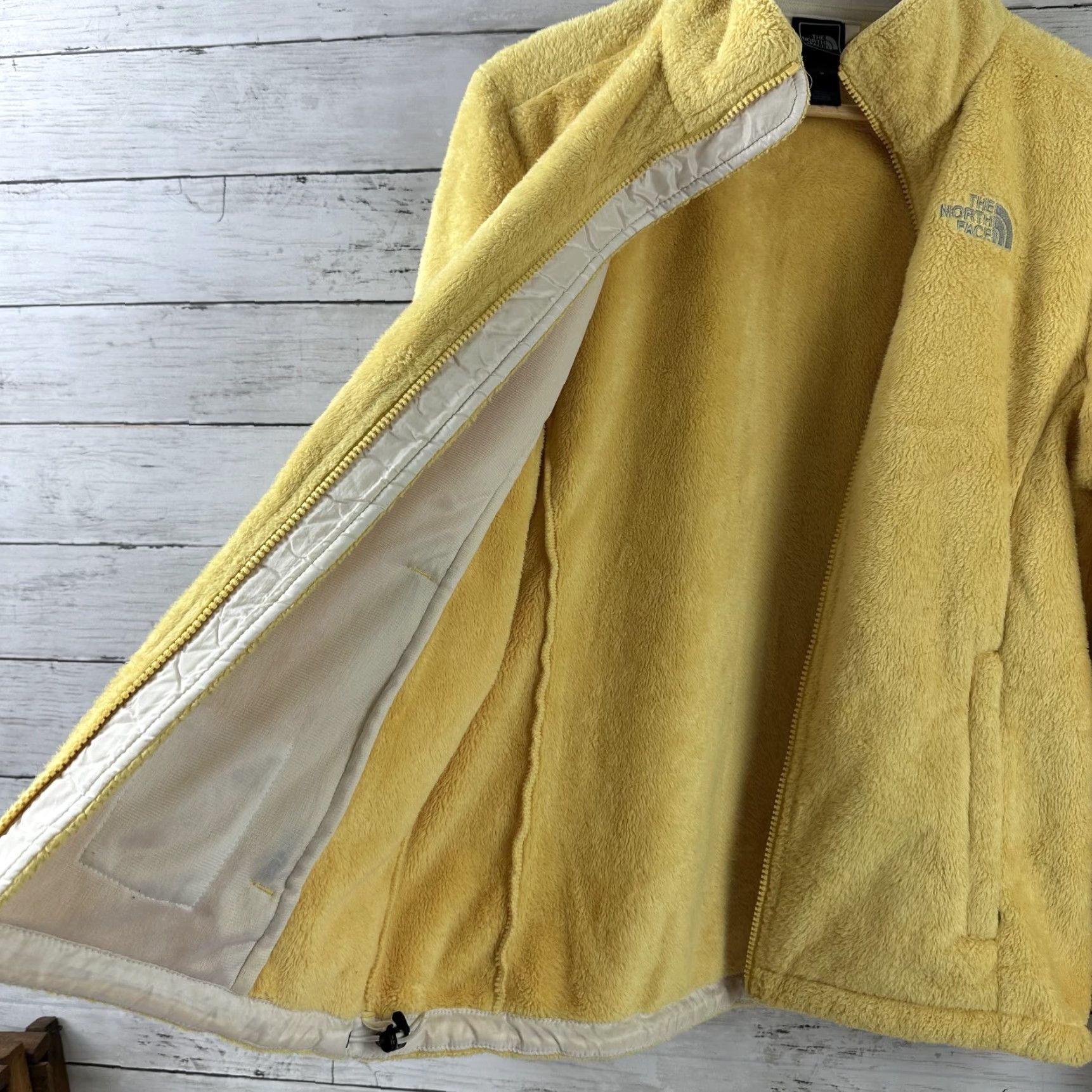 The North Face VINTAGE The North Face Fleece Osito Jacket Women Yellow Medium Full Zip Size M / US 6-8 / IT 42-44 - 7 Thumbnail