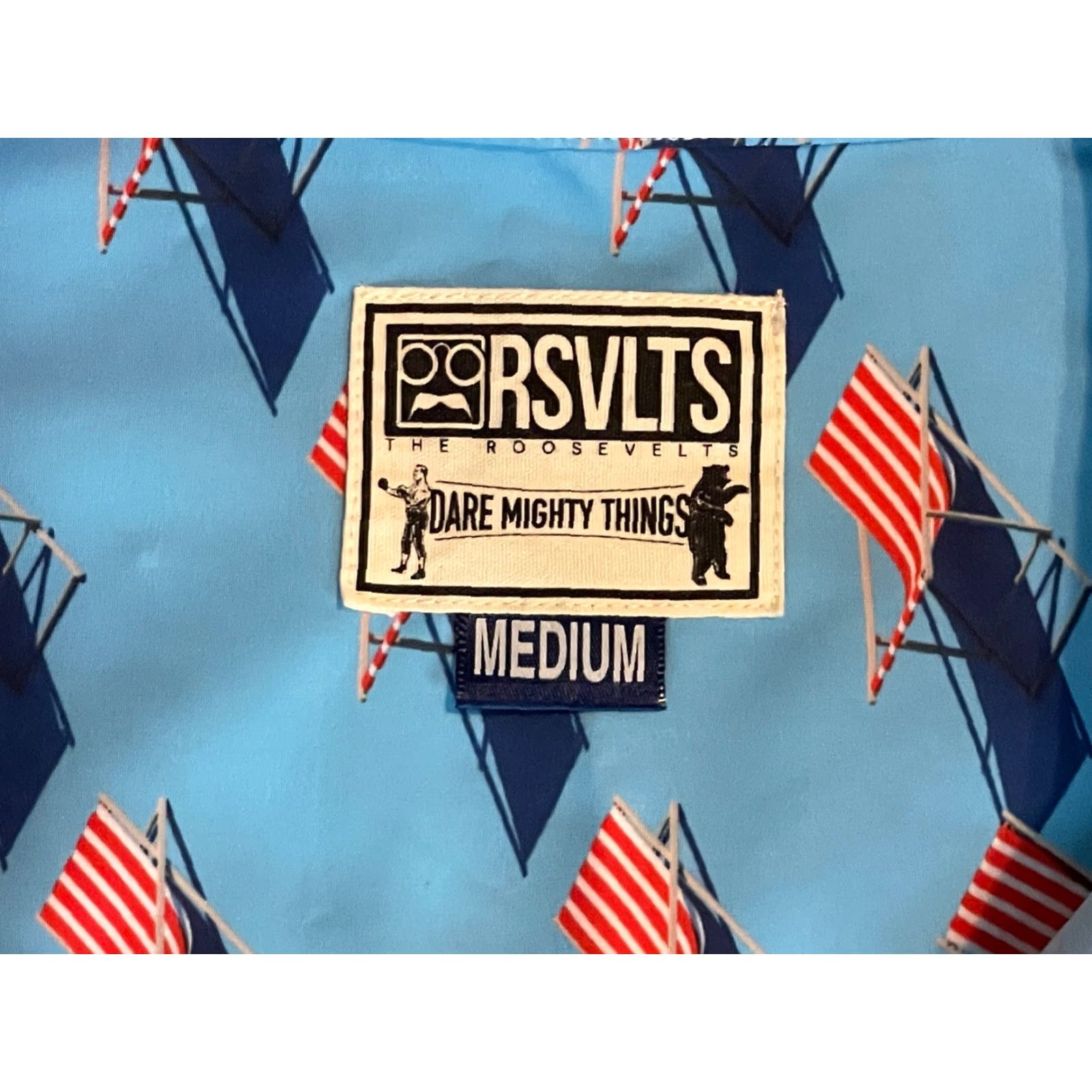 Vintage RSVLTS American Beach Day KUNUFLEX S/S Shirt Medium US Flag Lounge Chairs Blue Shirt Mens Size US M / EU 48-50 / 2 - 3 Thumbnail