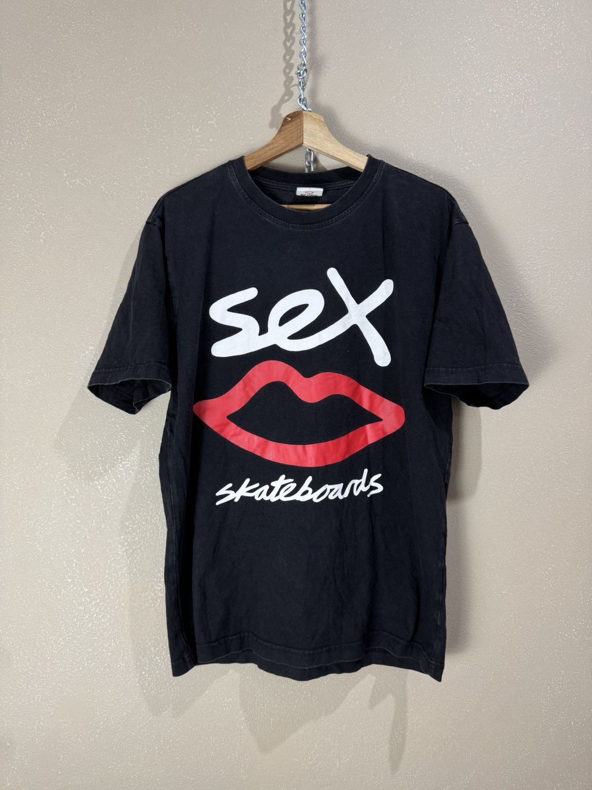 Hook-Ups VINTAGE PORN SEX SKATEBOARDS CUTE SWEATSHIRT - № 1246 Size US L / EU 52-54 / 3 - 1 Thumbnail