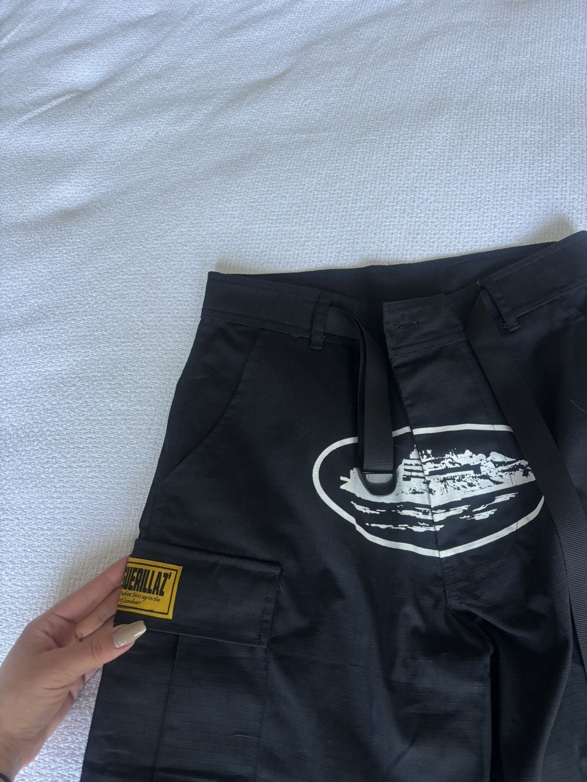 Other Corteiz guerillaz cargos 4star edition Size US 30 / EU 46 - 3 Thumbnail