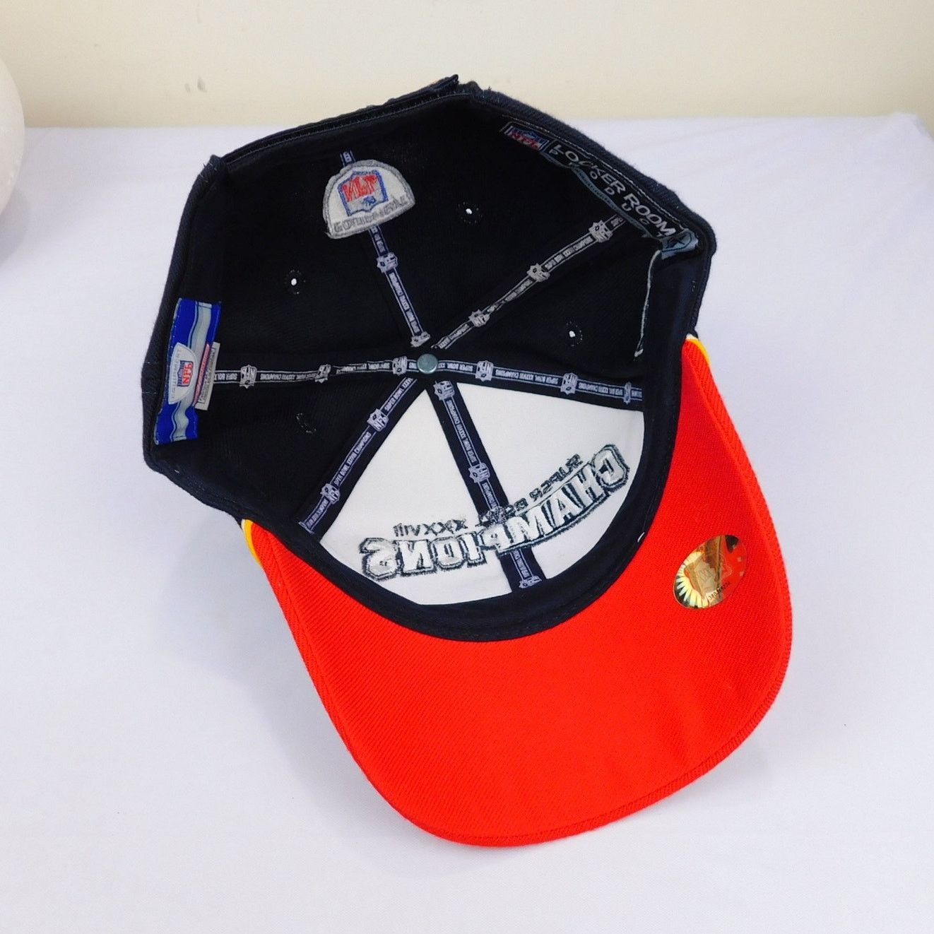 Reebok New England Patriots Super Bowl 38 Champions Hat Adjustable Size ONE SIZE - 7 Thumbnail