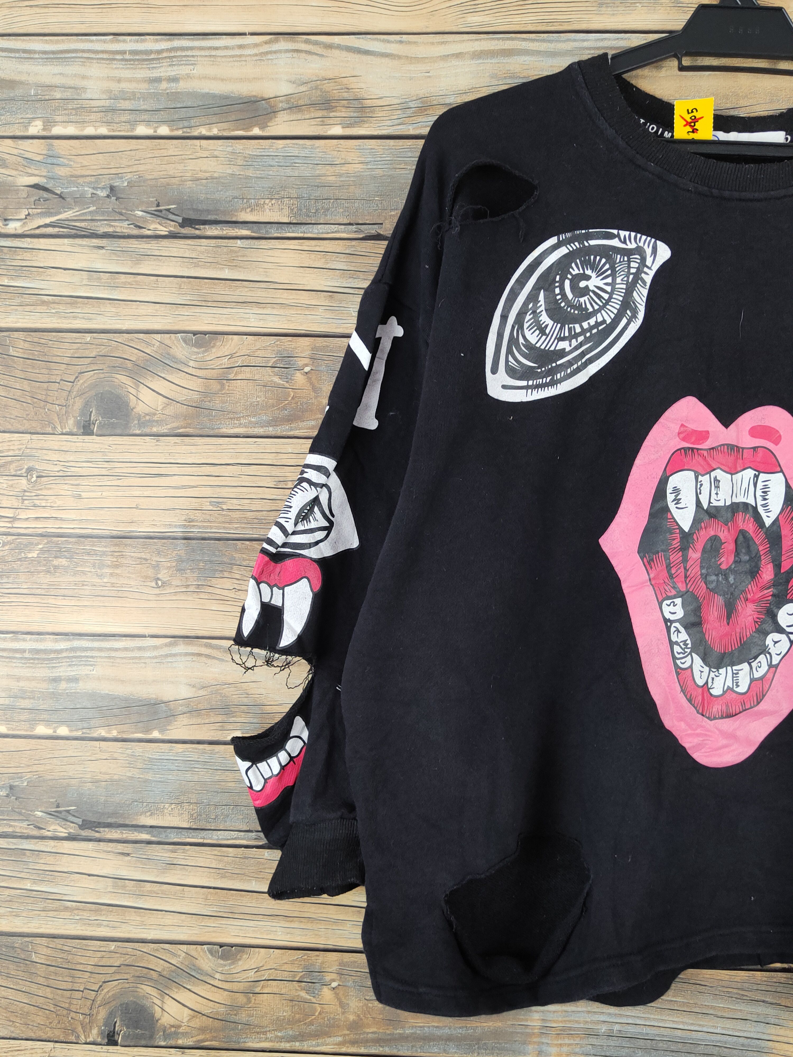 Japanese Brand × Seditionaries Ityoumio Black Dracula lips Ripped Sweatshirts #W964 Size L / US 10 / IT 46 - 4 Thumbnail