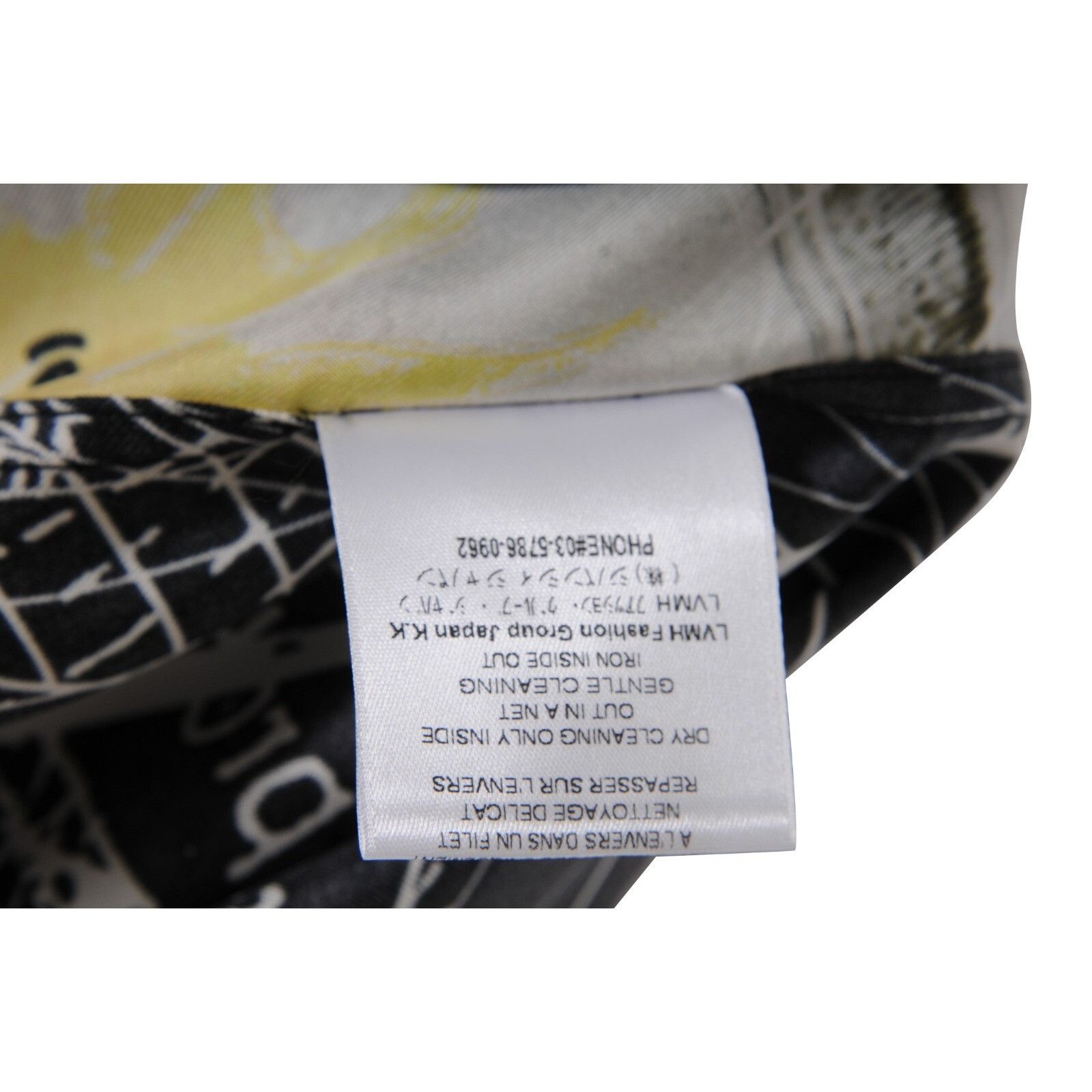 Givenchy Givenchy Mens Icarus Sun Button Down Shirt 41 / 16 Black Yel Size US M / EU 48-50 / 2 - 13 Thumbnail