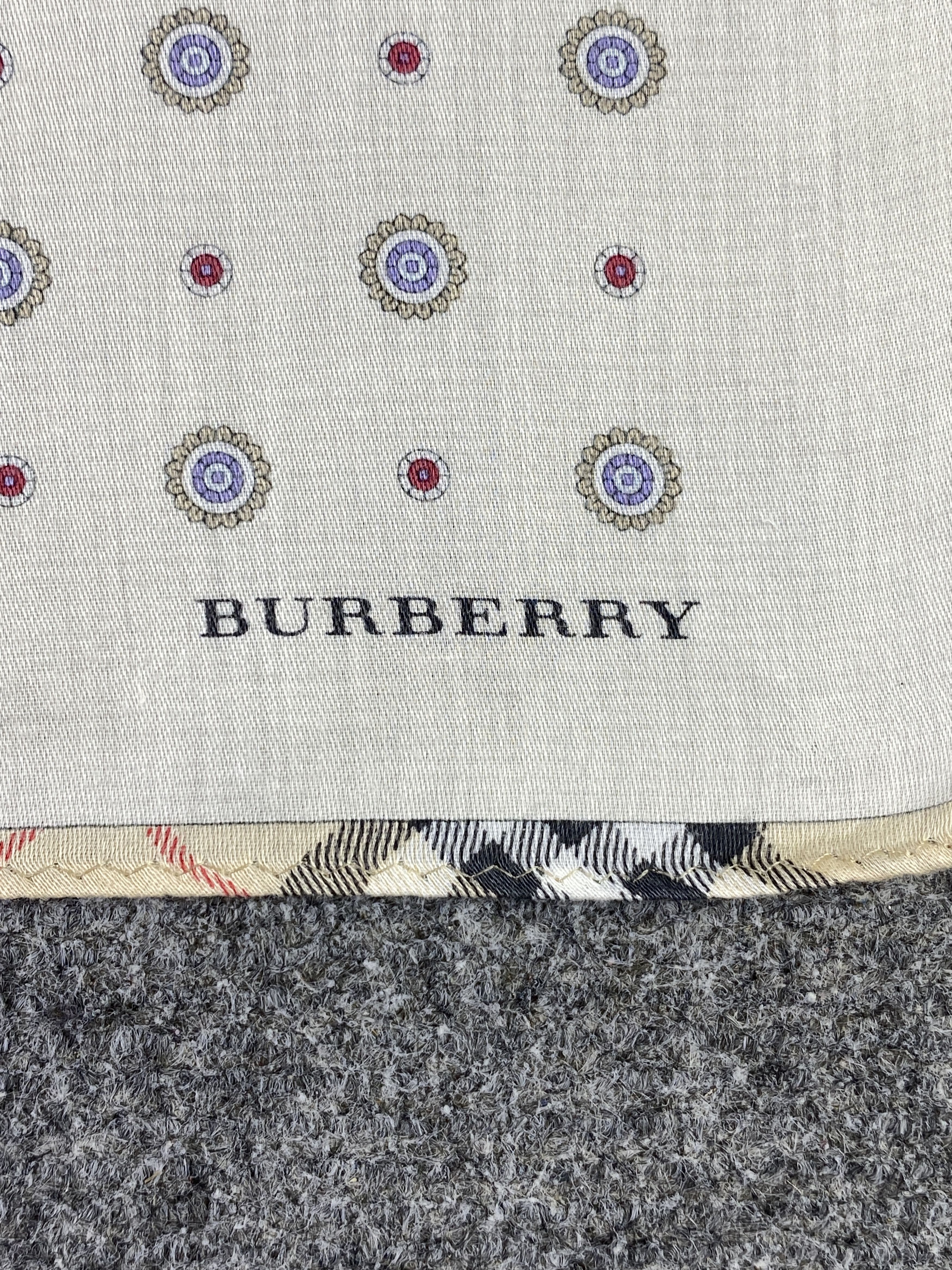Burberry Vintage Burberry Handkerchief / Neckerchief KT0146 Size ONE SIZE - 7 Thumbnail