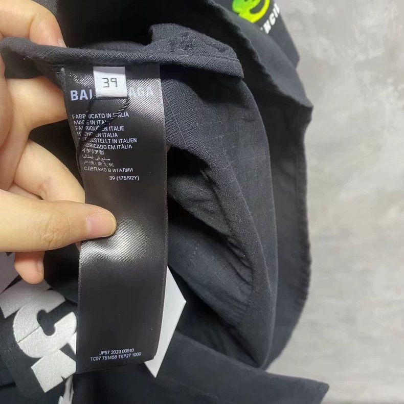 Balenciaga Balenciaga size 39 Short sleeve shirt with black artistic Size US XS / EU 42 / 0 - 4 Thumbnail
