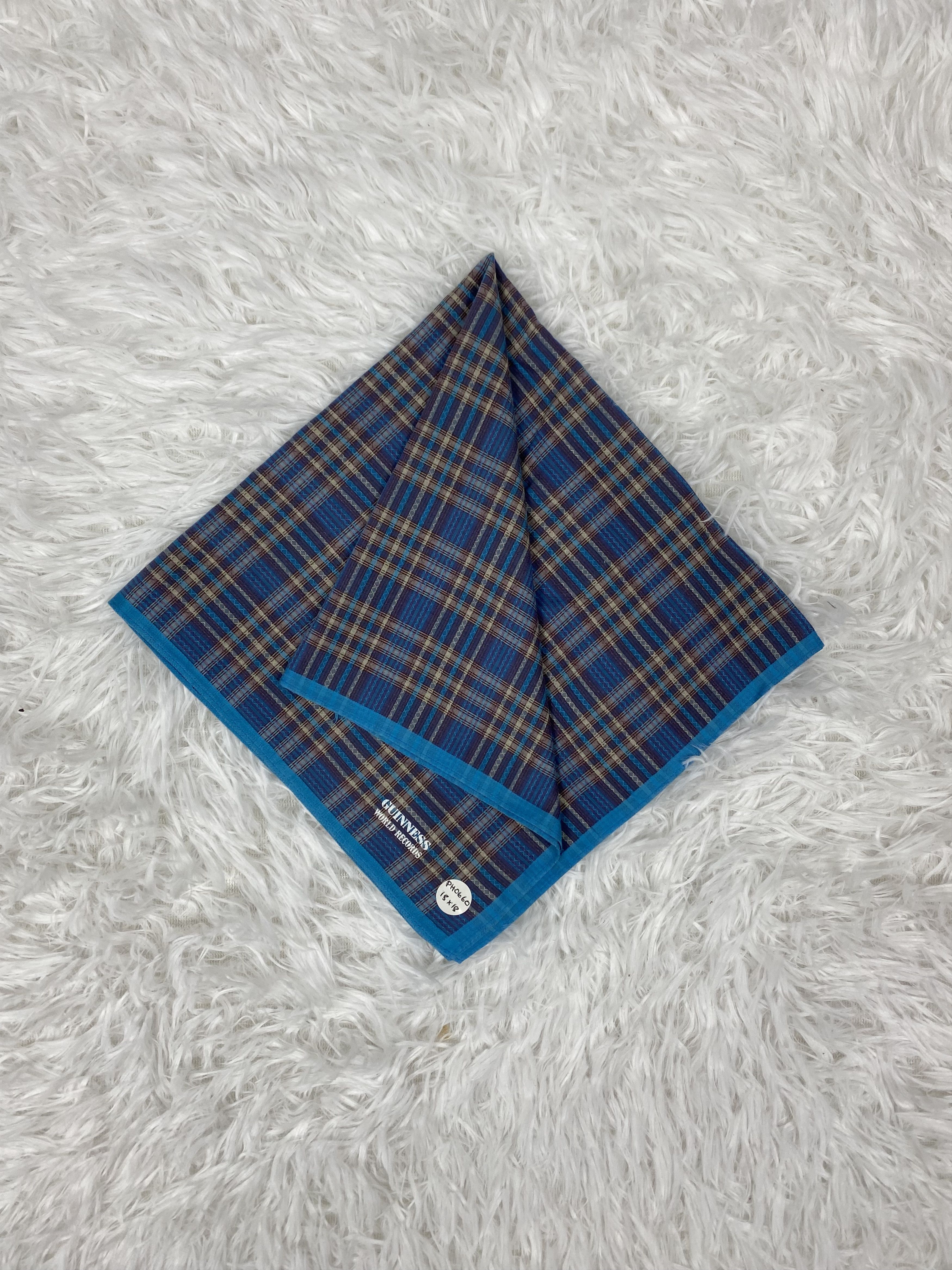Vintage Vintage Guinness World Record Handkerchief PH0660 Size ONE SIZE - 1 Thumbnail