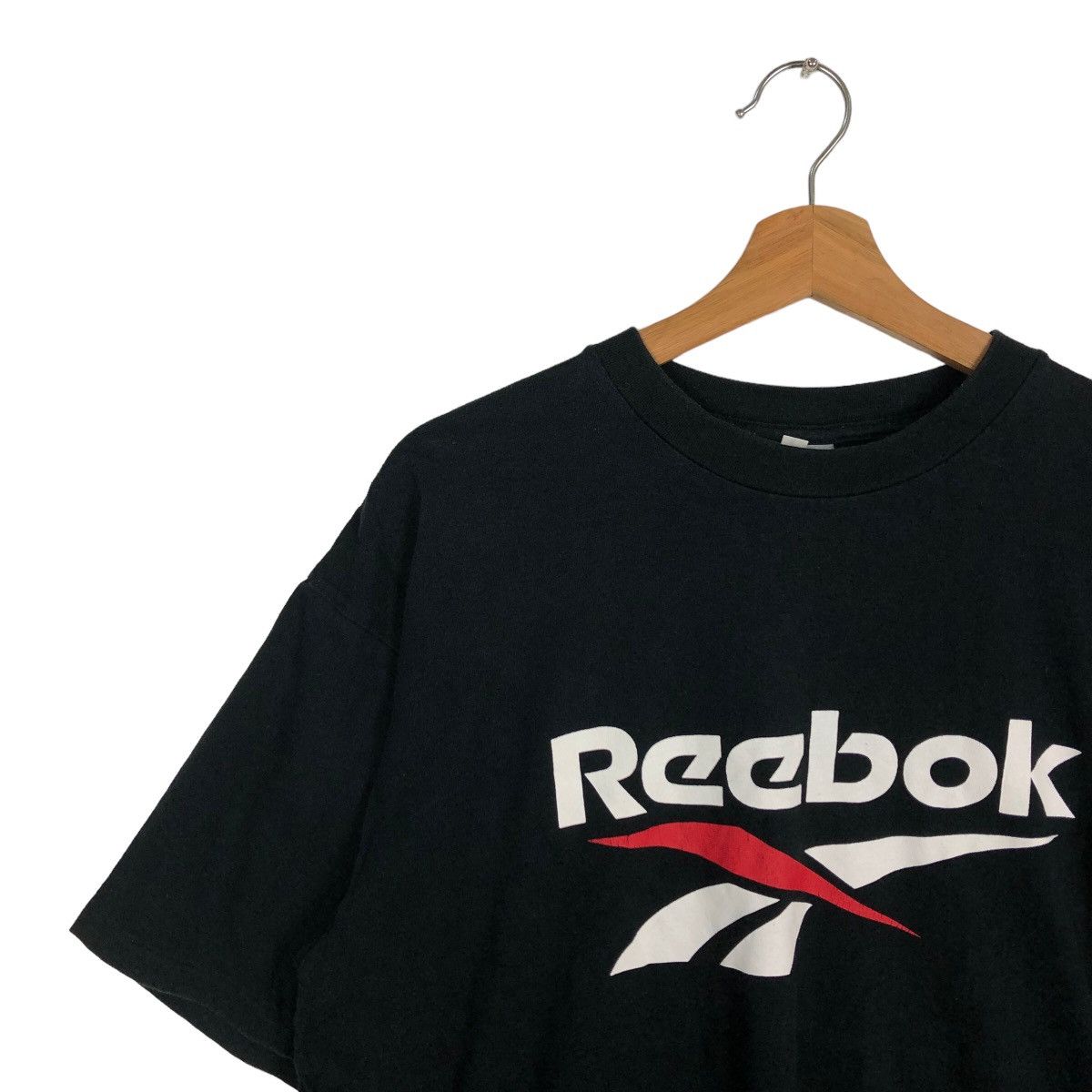 Japanese Brand VINTAGE SPORT REEBOK BIG LOGO T-SHIRT Size US M / EU 48-50 / 2 - 6 Thumbnail