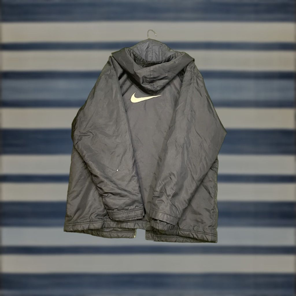 Nike VINTAGE Nike Jacket Mens L Black Puffer Softshell Zip Hooded Logo Big Swoosh Check Wind-Resistant Water-Resistant 90s 00s Y2K Size US L / EU 52-54 / 3 - 1 Thumbnail