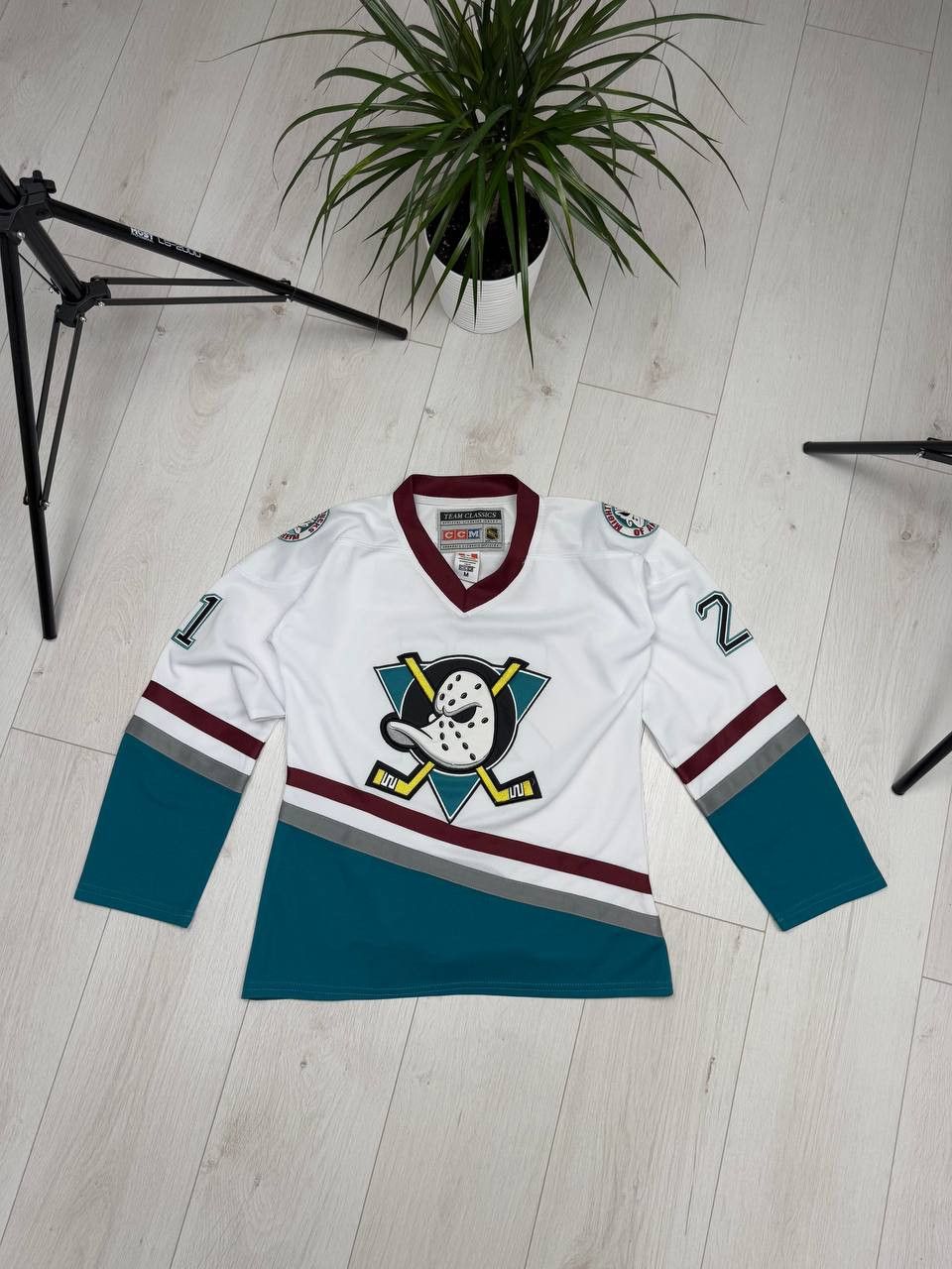 Ccm × NHL Junior size M Mighty Ducks Hockey Jersey #21 JACKSON Size US XXS / EU 40 - 1 Thumbnail