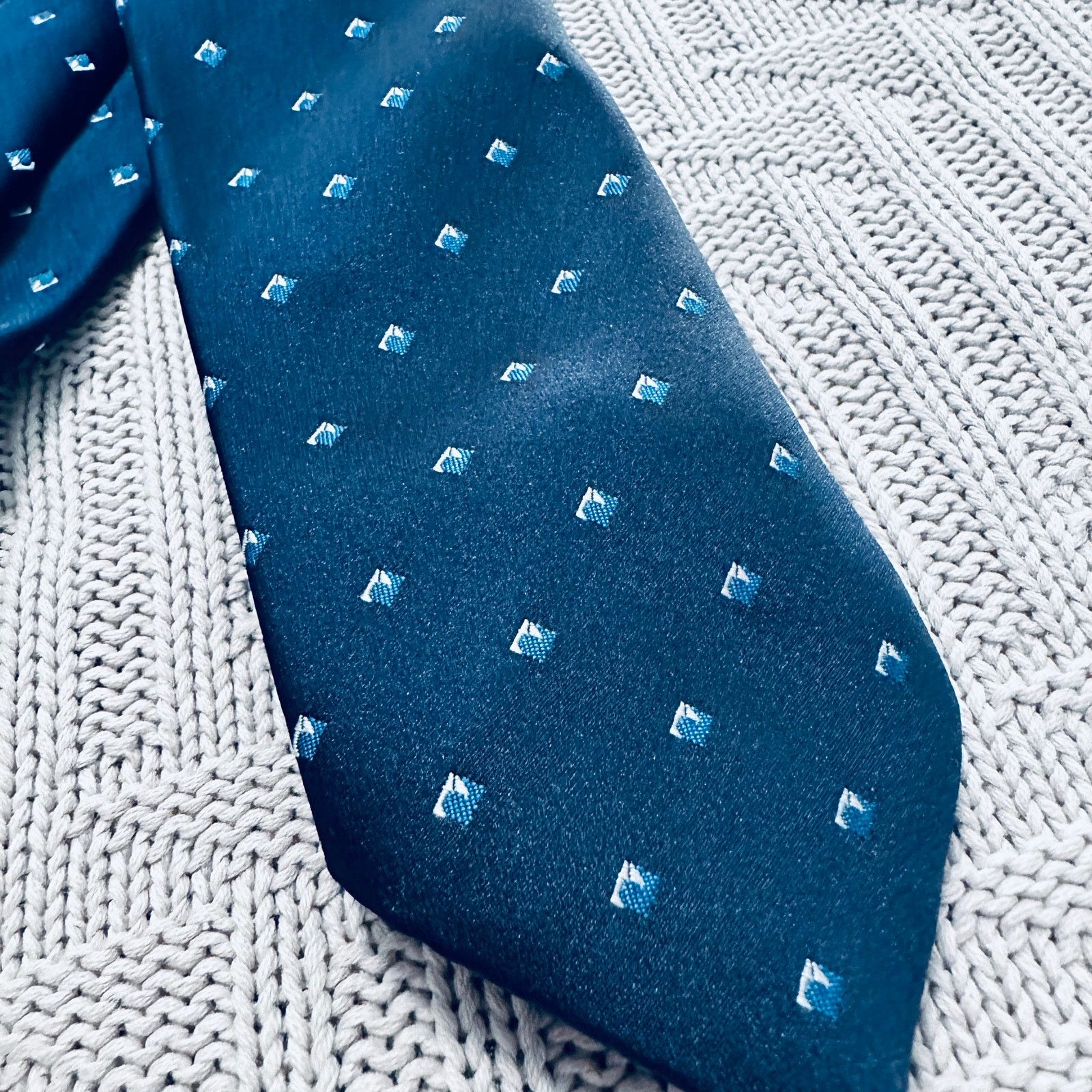 Charles Jourdan Vintage Charles Jourdan blue geometric tie Size ONE SIZE - 2 Thumbnail
