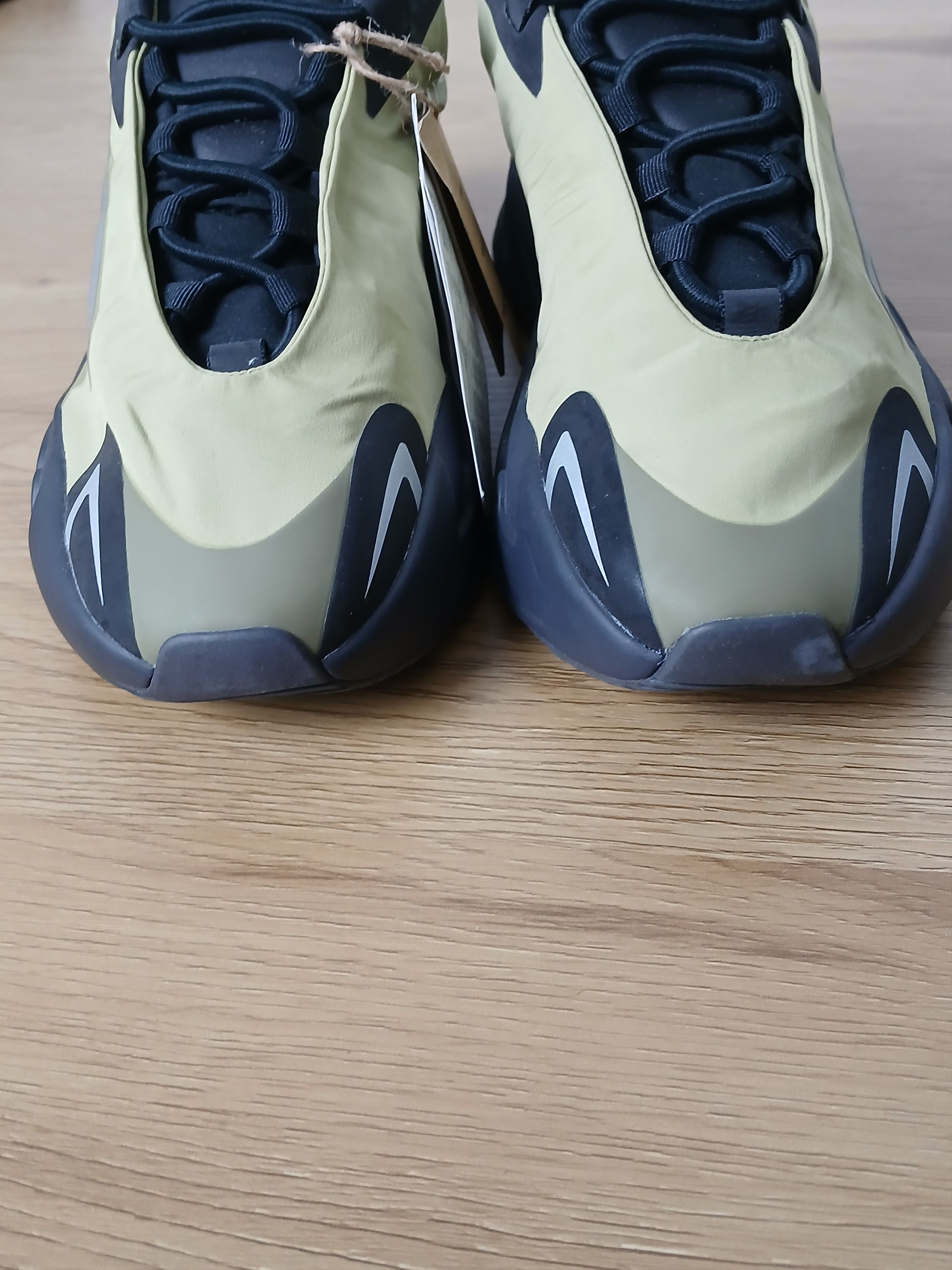 Adidas × Kanye West × Yeezy Adidas Yeezy Boost 700 MNVN Resin Sneakers Size US 9.5 / EU 42-43 - 4 Thumbnail