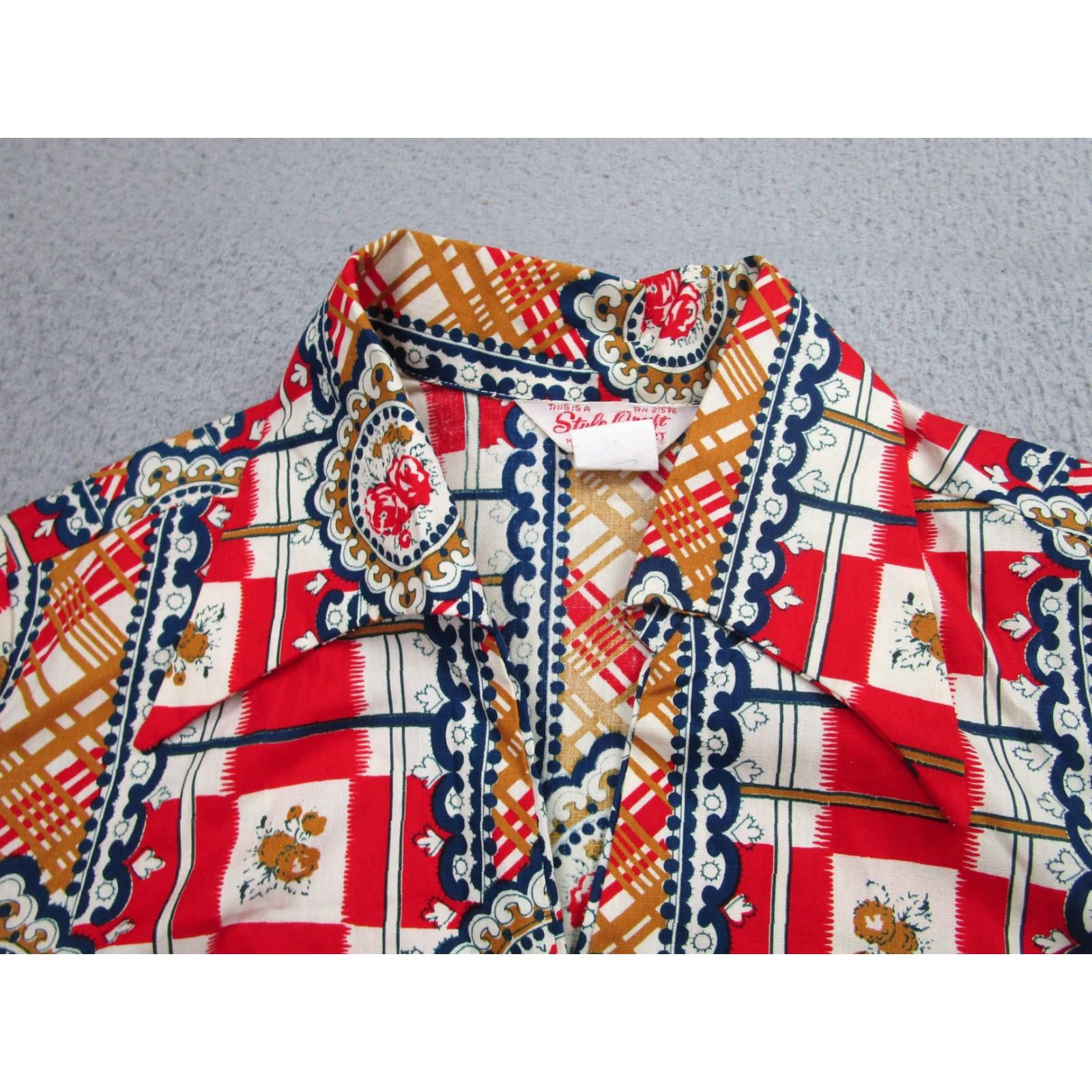 Vintage VINTAGE Style Craft Shirt Women 70s Button-Up Plaid Floral Red Blue 12 Adult Women Size XL / US 12-14 / IT 48-50 - 3 Thumbnail