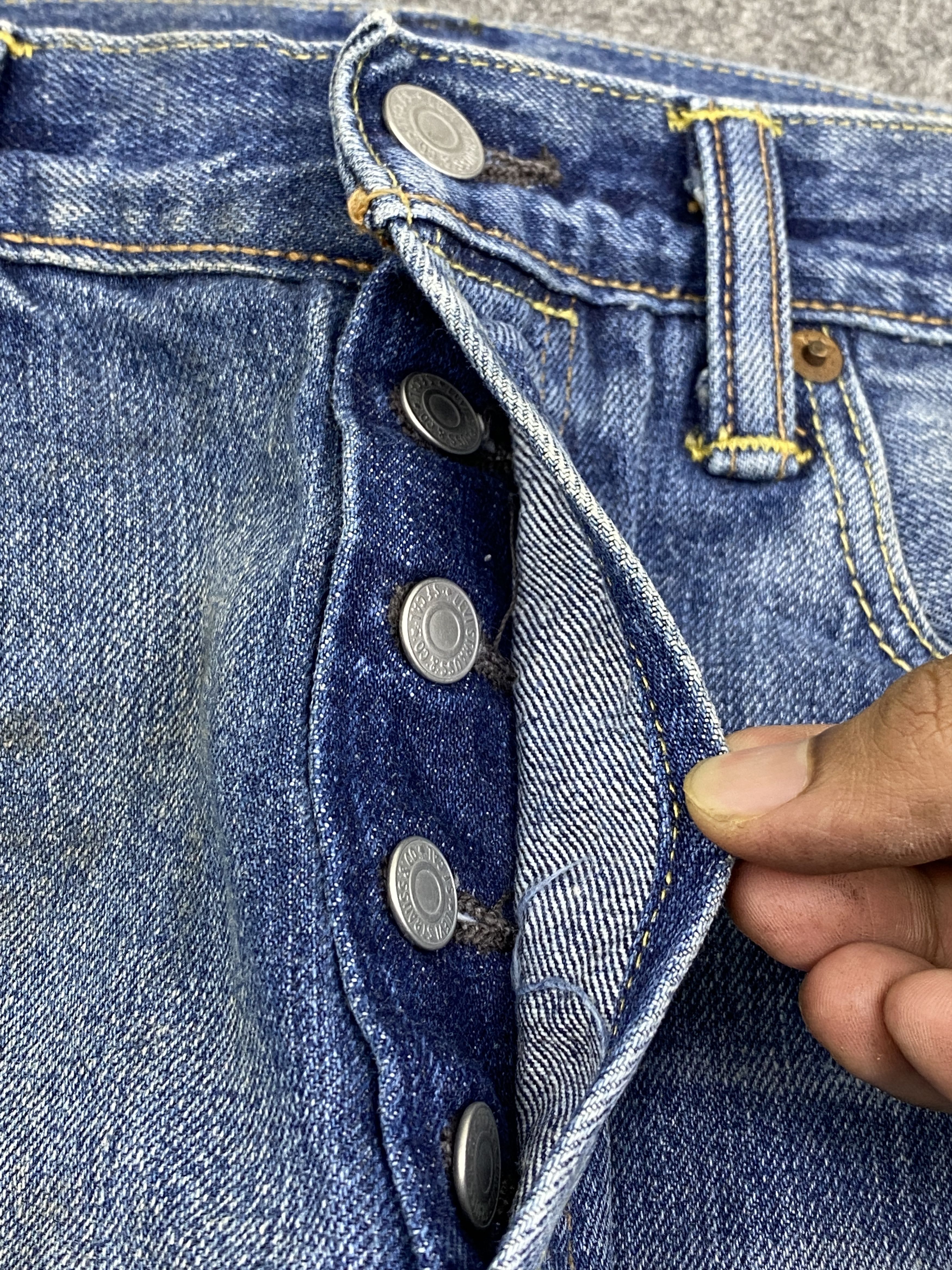 Levi's Vintage Levis 501 Button Fly Jeans DP2768 Size US 32 / EU 48 - 16 Thumbnail