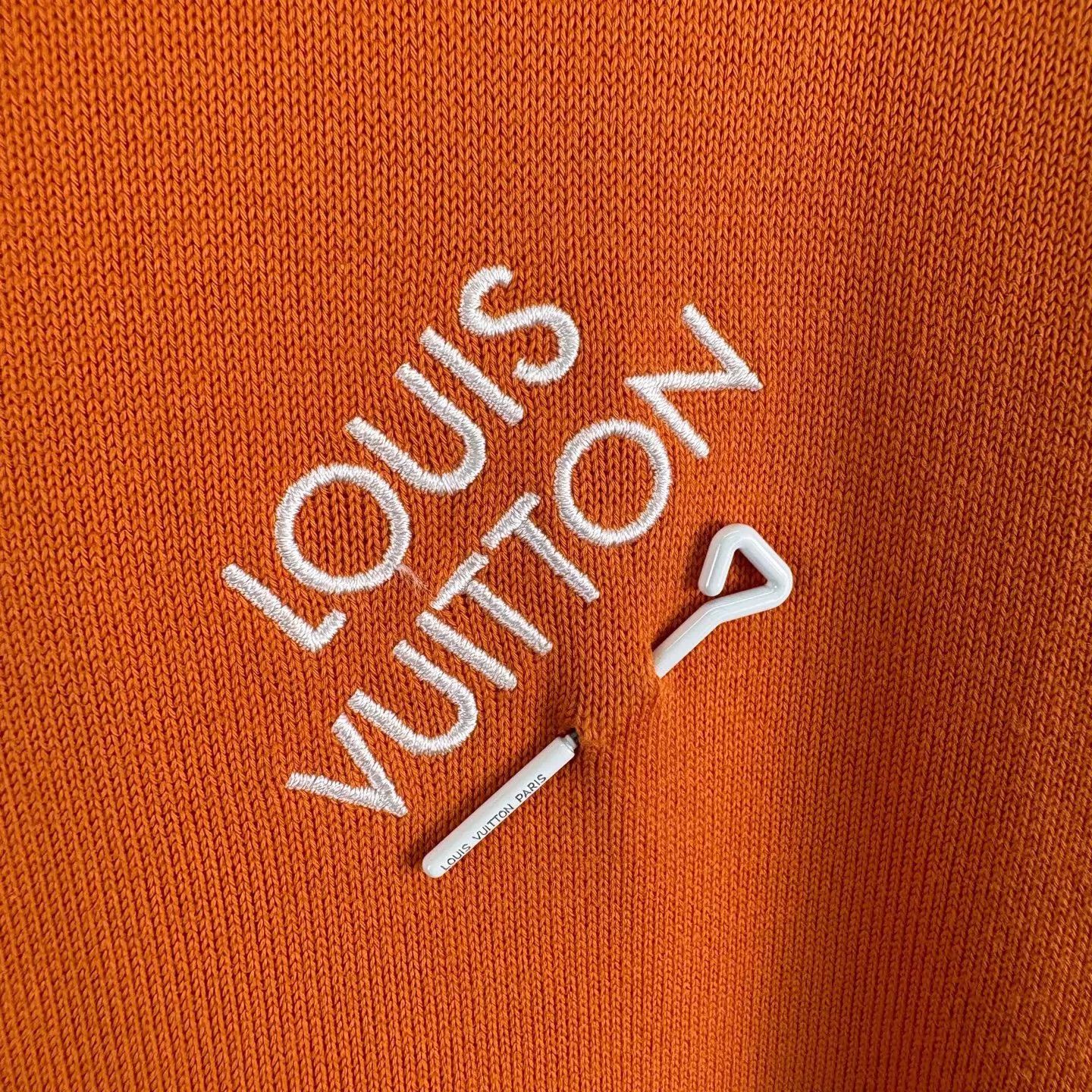 Louis Vuitton Louis Vuitton Orange Pin Short Sleeve Knit Tee L Italy Size US L / EU 52-54 / 3 - 4 Thumbnail