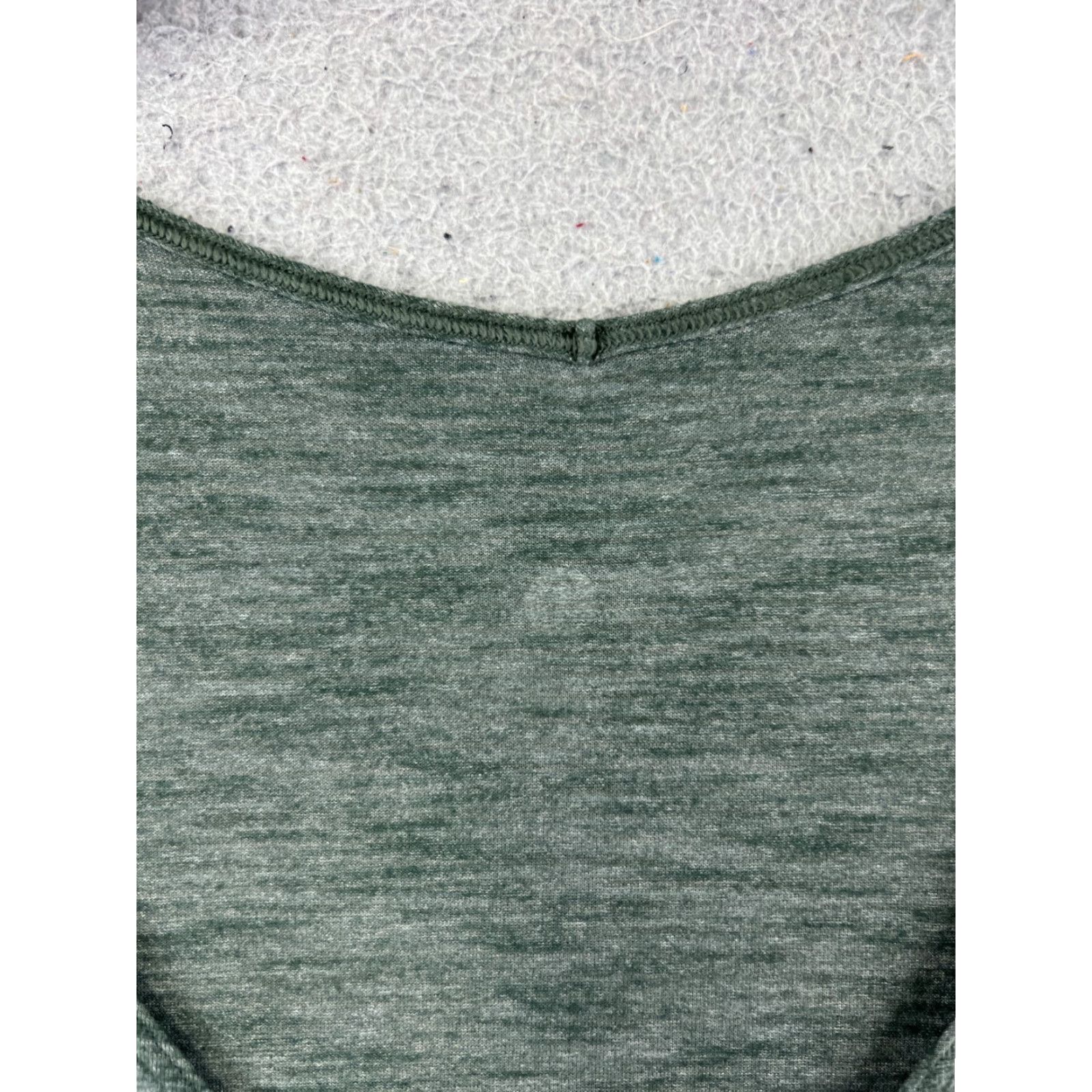 Lululemon Lululemon Shirt Women 6 Green Do The Twist Tank Yoga Luon Silverescent W1ATVS Size M / US 6-8 / IT 42-44 - 6 Thumbnail