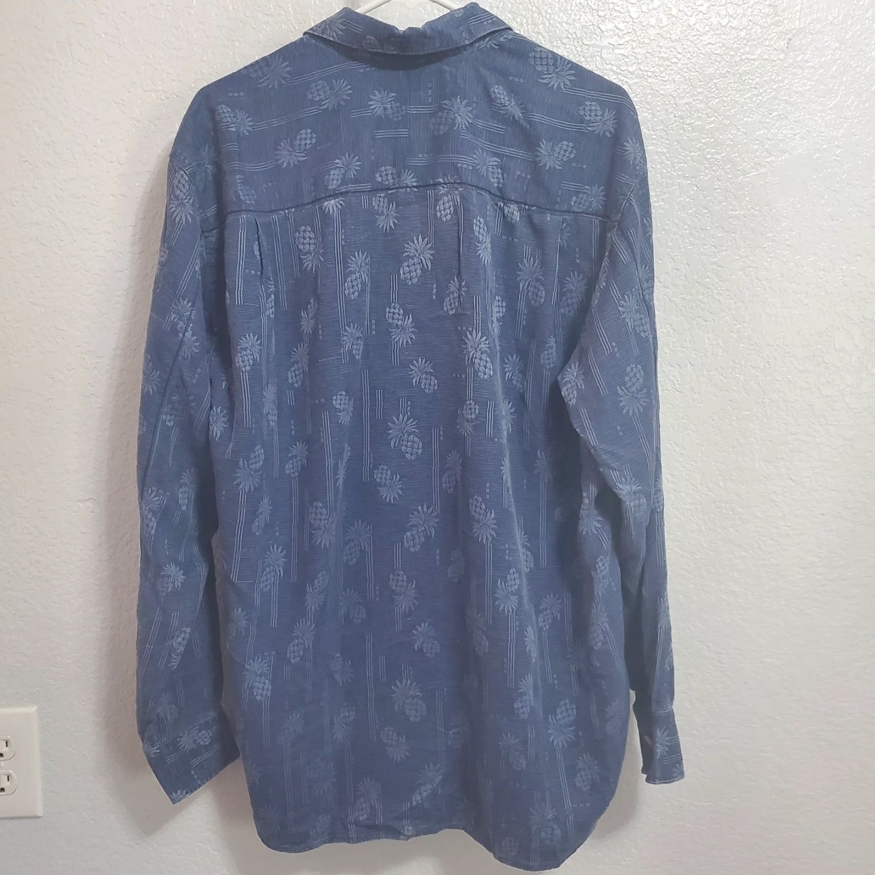 Tommy Bahama Tommy Bahama Silk Shirt Men L Blue Hawaiian Pineapple Long Sleeve Button Up Size US L / EU 52-54 / 3 - 2 Thumbnail