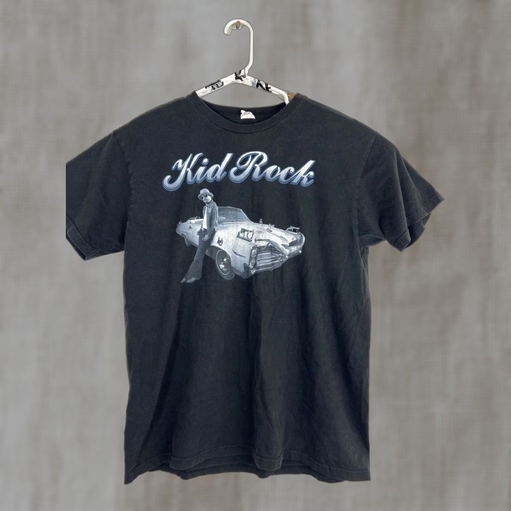 Hanes VINTAGE Kid Rock Born Free Tour 2011 Band Tee Black T-Shirt Size L Double Sided Rock Shirt Mens Size US L / EU 52-54 / 3 - 1 Thumbnail