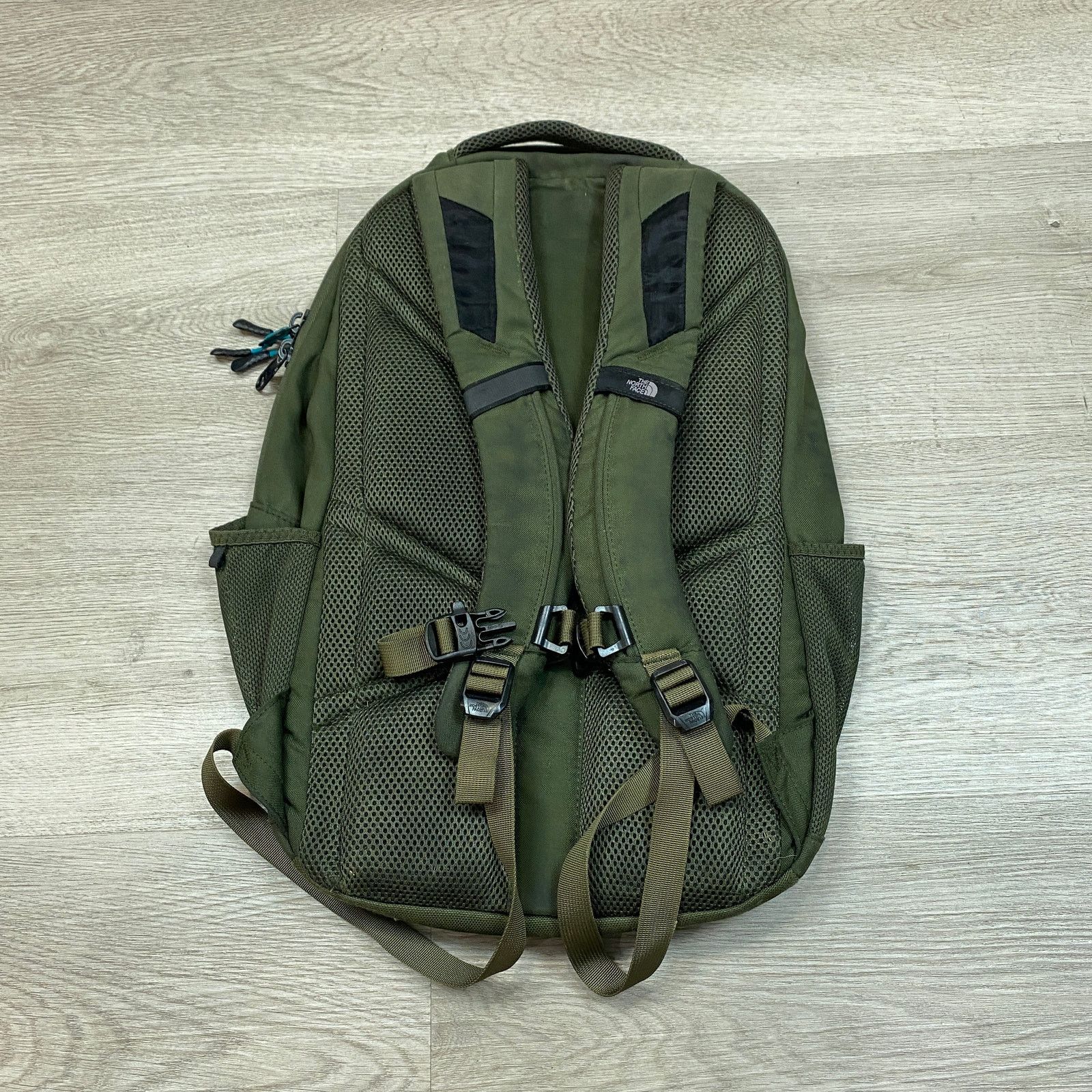 The North Face The North Face Vault Everyday Commuter Backpack Daypack Size ONE SIZE - 4 Thumbnail
