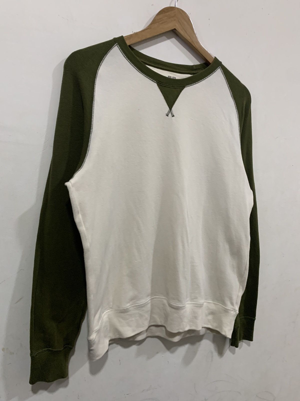 Uniqlo Uniqlo Long Sleeve Medium Size Size US M / EU 48-50 / 2 - 3 Thumbnail
