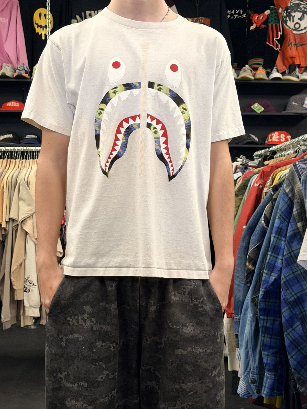 Bape Baoe Zipper Logo T-Shirt Size US L / EU 52-54 / 3 - 1 Thumbnail