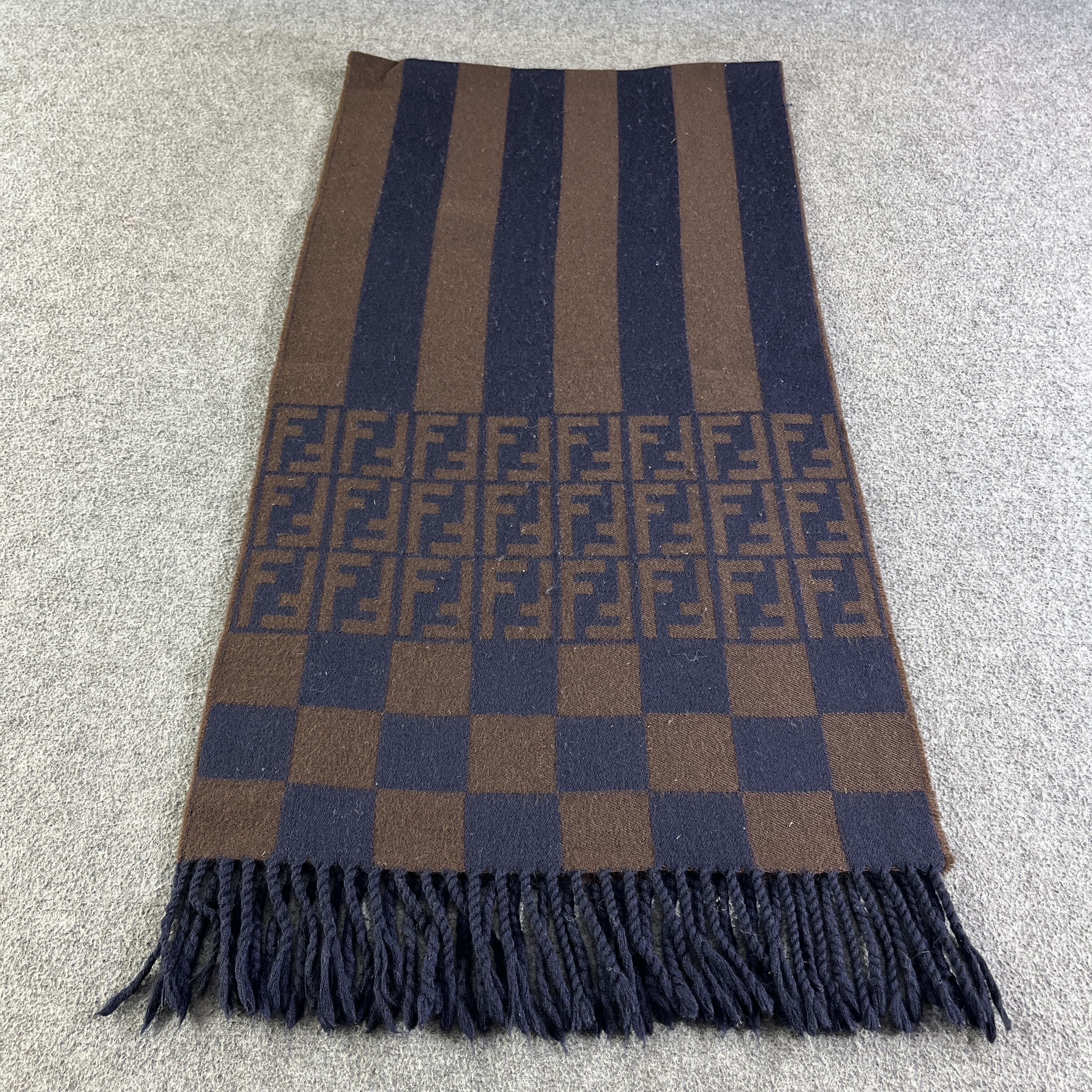Fendi Fendi Scarf / Muffler / Neckwear T809 Size ONE SIZE - 2 Thumbnail