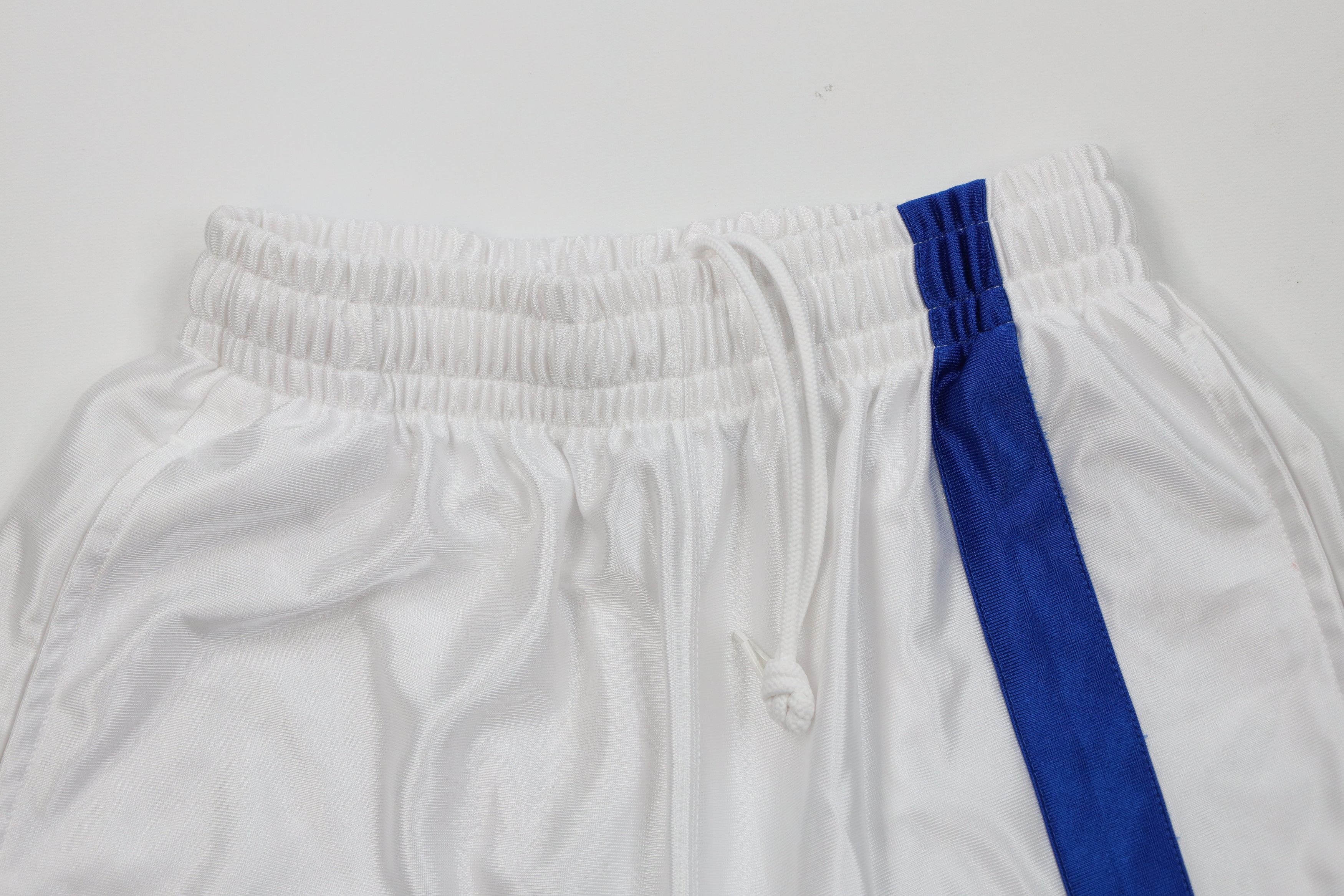 Vintage And1 And One Basketball Gym Basketball Shorts White Blue Size US 30 / EU 46 - 2 Thumbnail