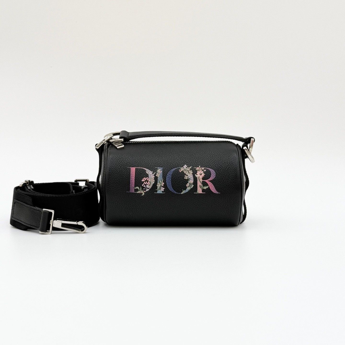 Dior Pre-loved Bag Very good condition Size ONE SIZE - 1 Thumbnail
