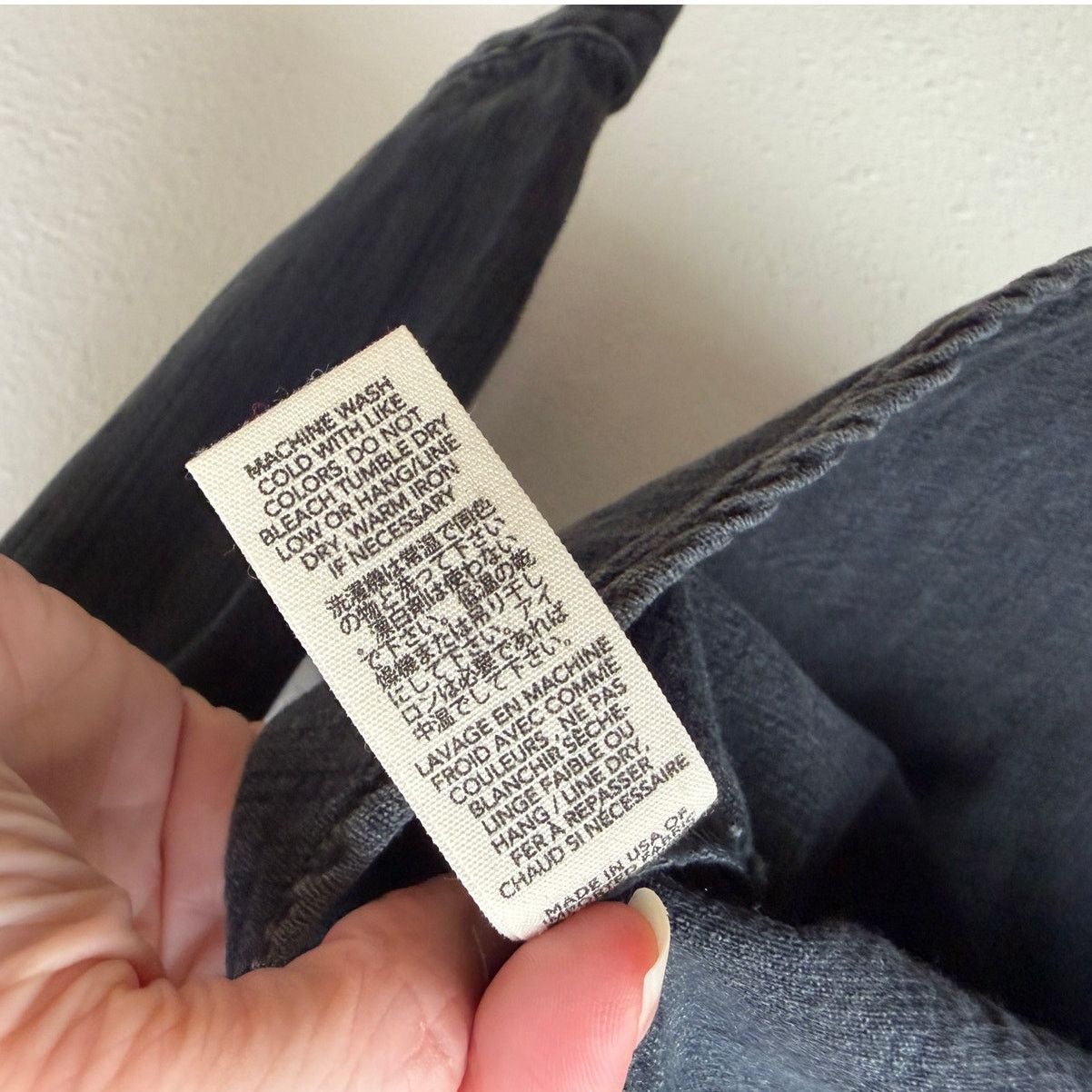 THE GREAT The Great Washed Black Denim Long Sleeve Shirt Size 0 Size XS / US 0-2 / IT 36-38 - 11 Thumbnail
