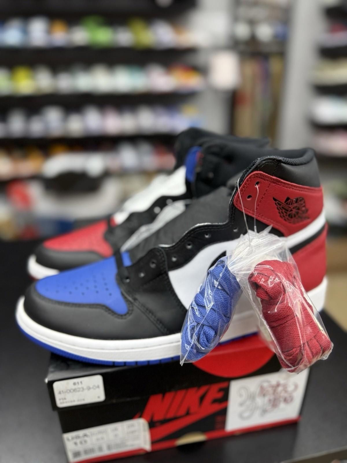 Jordan Brand Size 10 - Air Jordan 1 Retro High OG Top 3 2016 NEW Size US 10 / EU 43 - 9 Thumbnail
