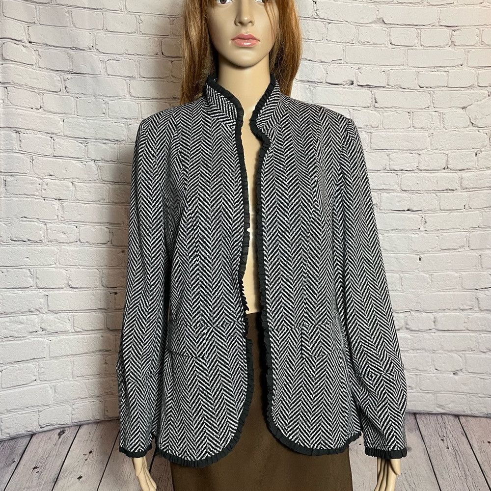 Chicos New Chico’s Chevron Blazer Jacket With Black Ruffle Trim Si Size M / US 6-8 / IT 42-44 - 2 Thumbnail