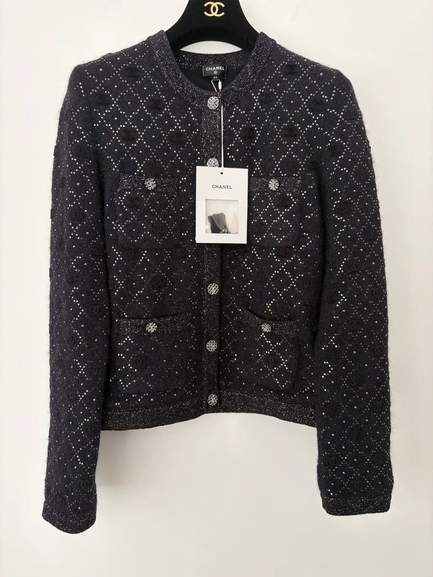 Chanel Chanel 22A Embroidered Logo Cardigan Size US S / EU 44-46 / 1 - 1 Thumbnail