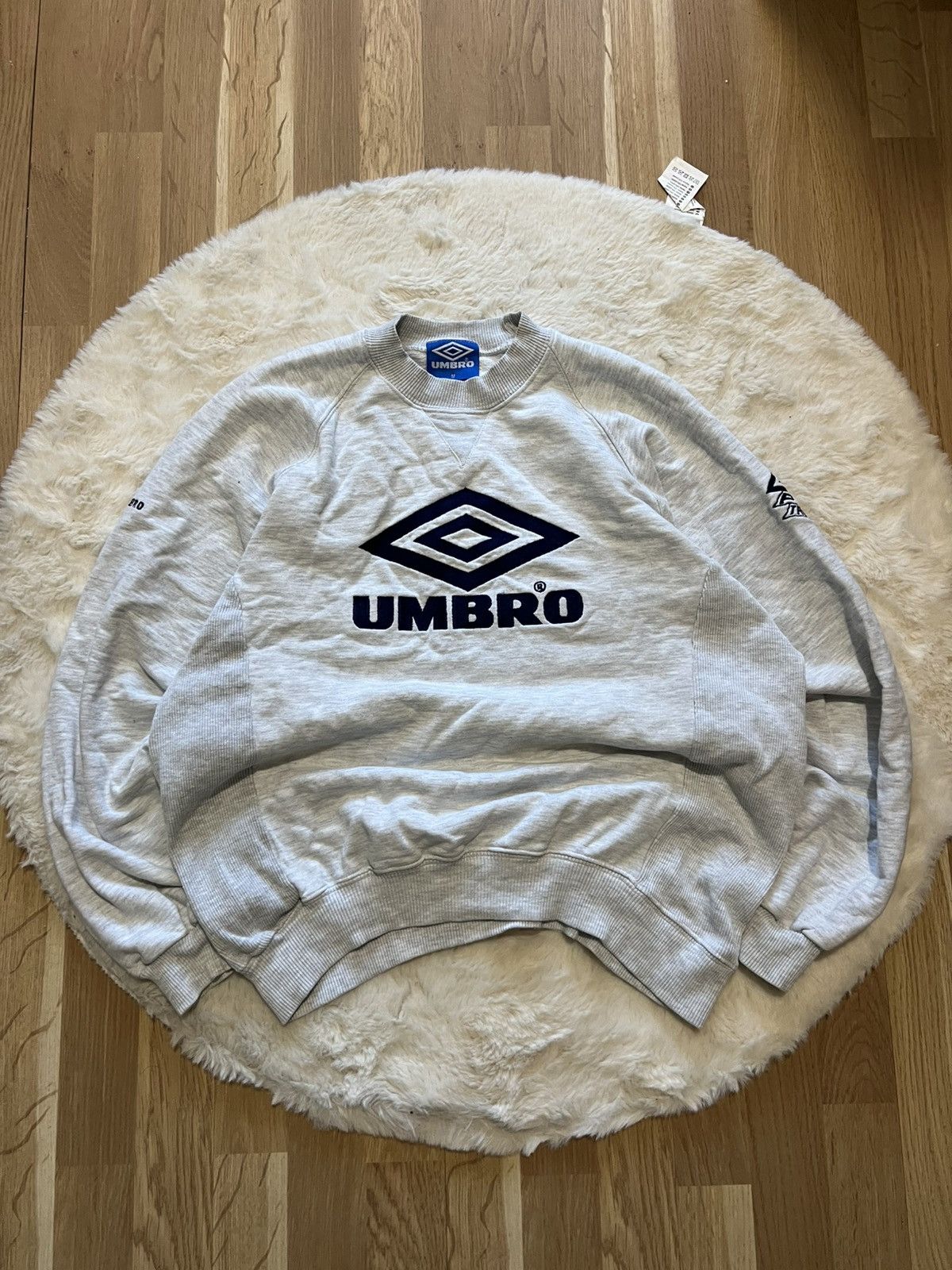 Umbro Umbro vintage sweatshirt gray big logo 90s oversized Size US L / EU 52-54 / 3 - 1 Thumbnail
