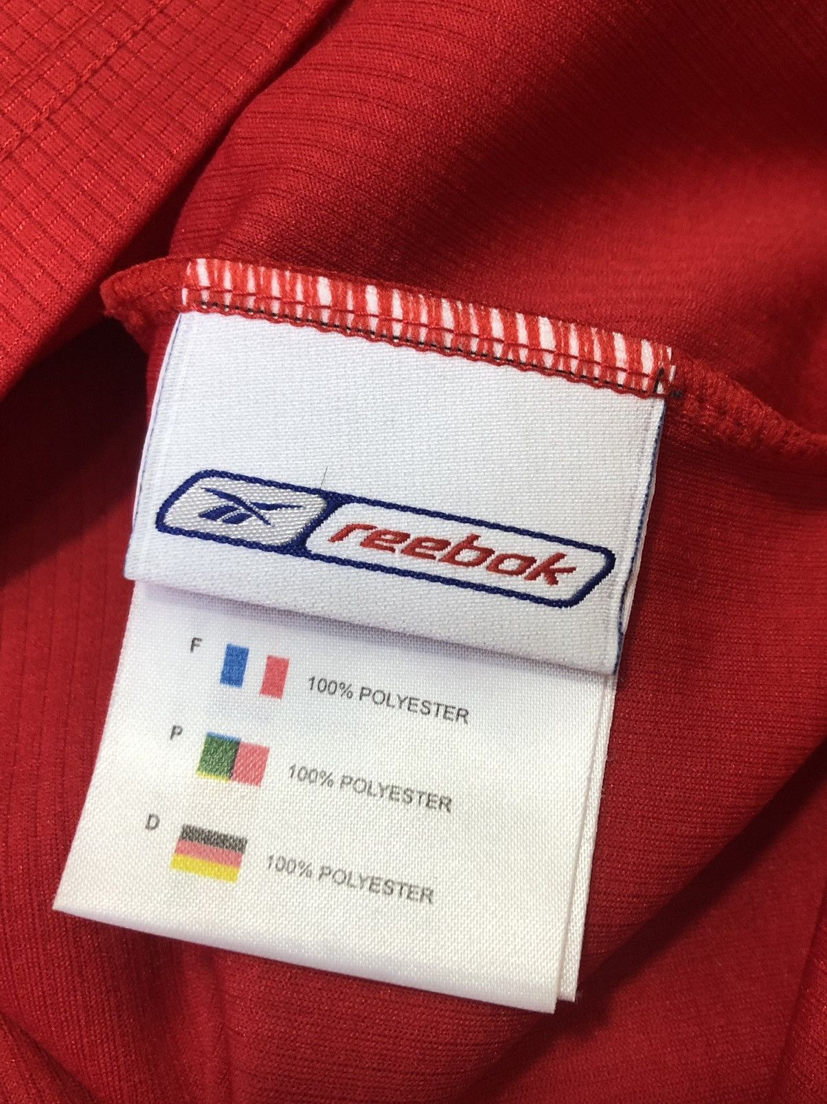 Reebok Liverpool 2000s training jersey Size US M / EU 48-50 / 2 - 9 Thumbnail