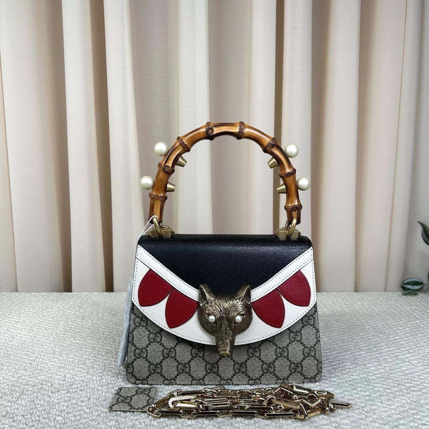 Gucci Pre-loved Bag Very good condition Size ONE SIZE - 1 Thumbnail