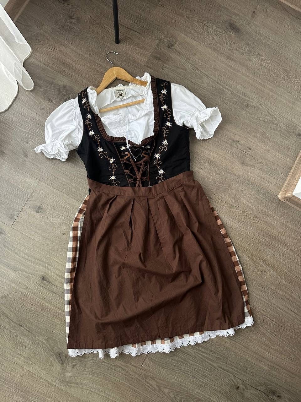 Japanese Brand × Vintage Vintage Alpenmarchen Dirndl Dress Oktoberfesttracht Bavarian Size M / US 6-8 / IT 42-44 - 4 Thumbnail