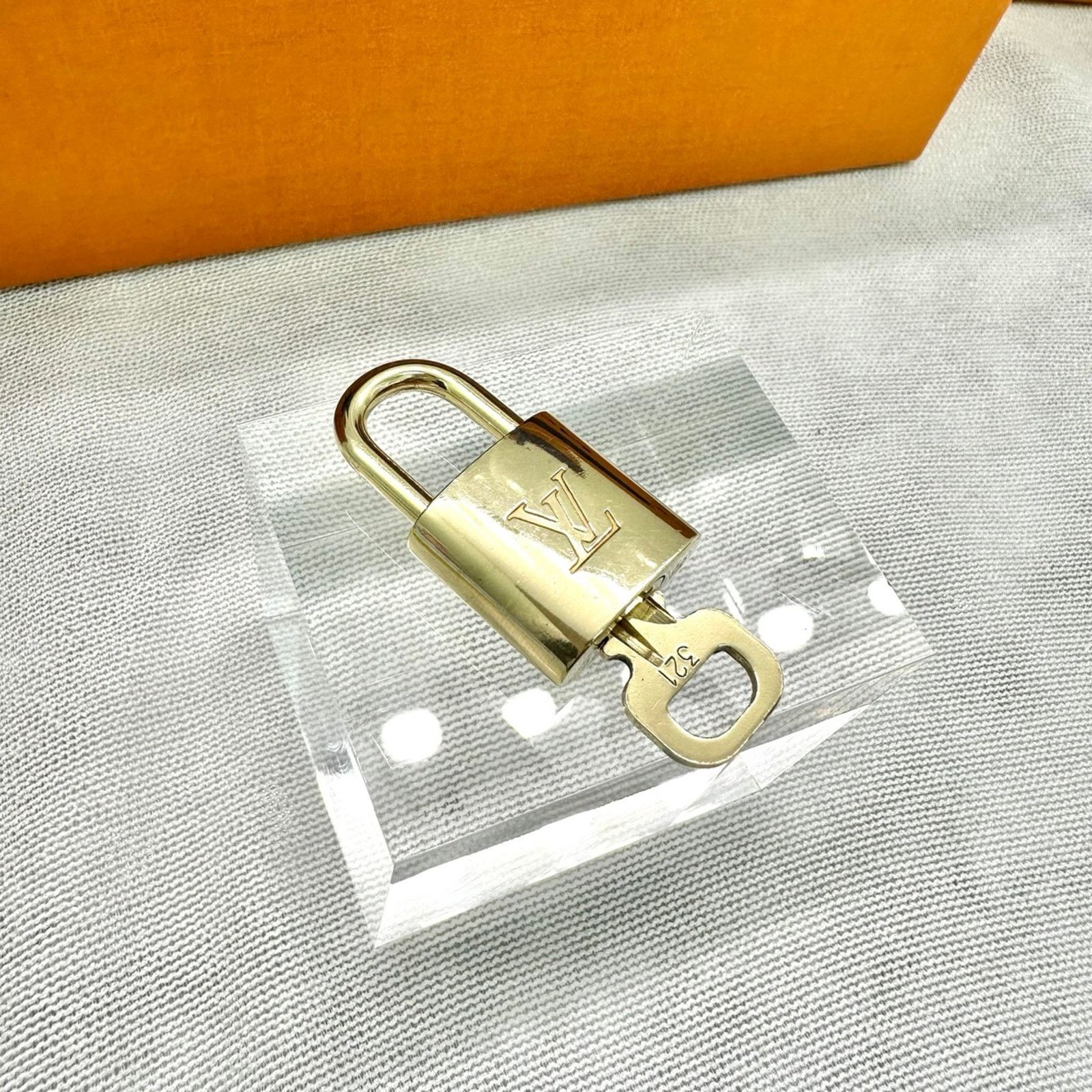 Louis Vuitton factory Lock and Key Set #321 Gold Brass