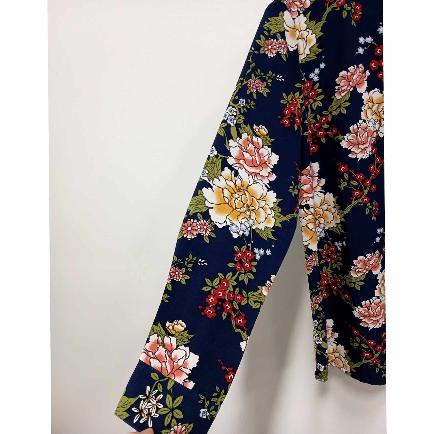Denim & Co. Denim & Co. BOHO Blouse Top Womens S Navy Blue Floral Button Up Long Sleeve Size S / US 4 / IT 40 - 4 Thumbnail