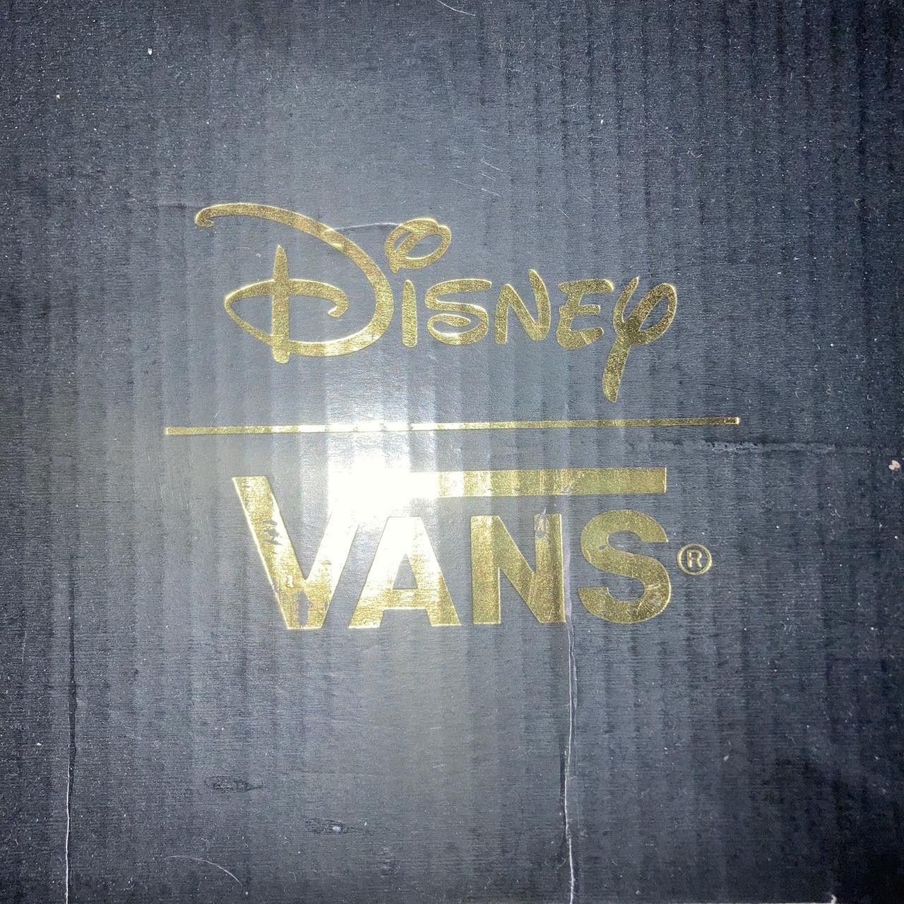 Disney × Vans Winnie the Pooh Vans Size US 10 / EU 43 - 3 Thumbnail