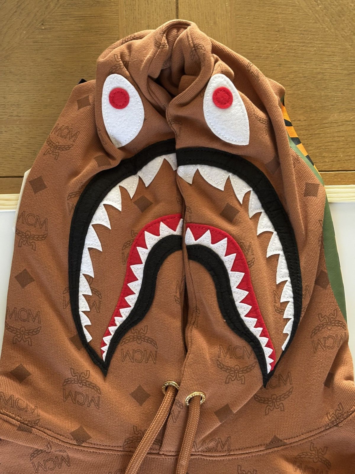 Bape Authentic ape bape x MCM shark pullover hoodie L new Size US L / EU 52-54 / 3 - 5 Thumbnail