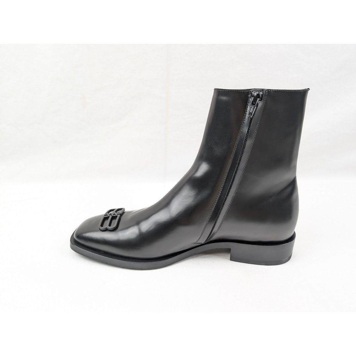 Balenciaga o1rshd1 Smooth Calf BB Matt Icon Bootie in Black/Black Size US 10 / EU 43 - 7 Thumbnail