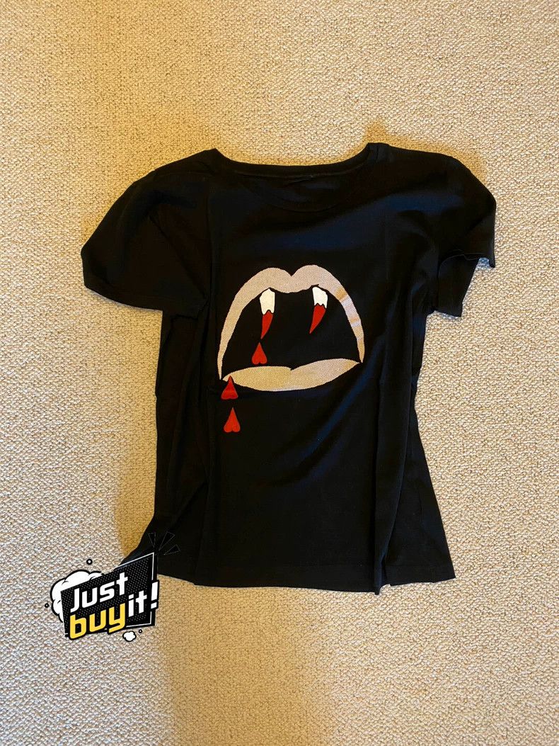 Saint Laurent Paris Saint Laurent Paris Blood tooth short sleeve Size XS / US 0-2 / IT 36-38 - 1 Thumbnail