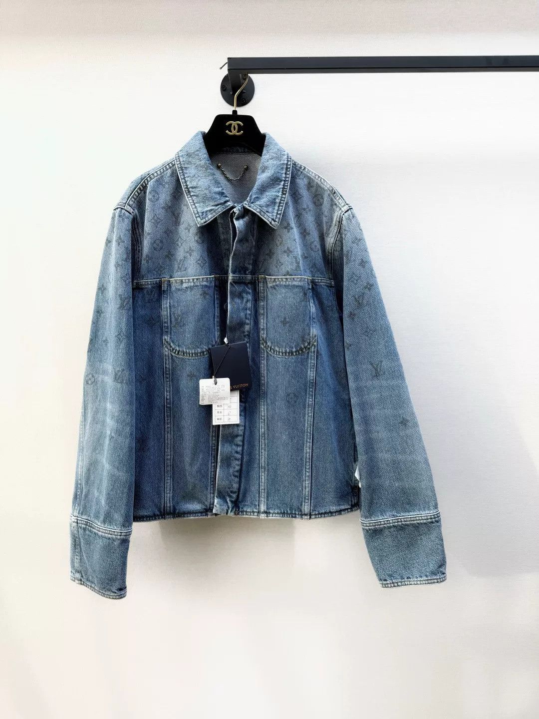 Louis Vuitton Louis Vuitton New Denim Jacket Size US M / EU 48-50 / 2 - 1 Thumbnail